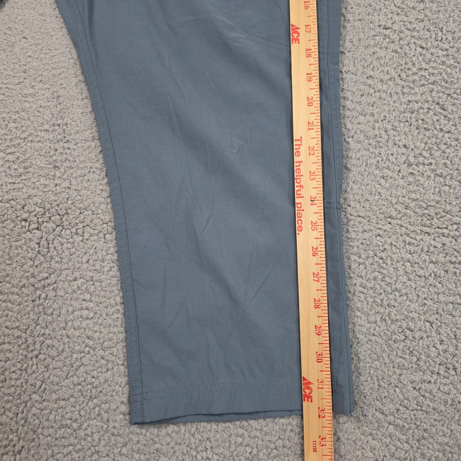 Eddie Bauer Tech Capri Cargo Pants Womens 16 Blue Nylon Stretch Hiking UPF 50+