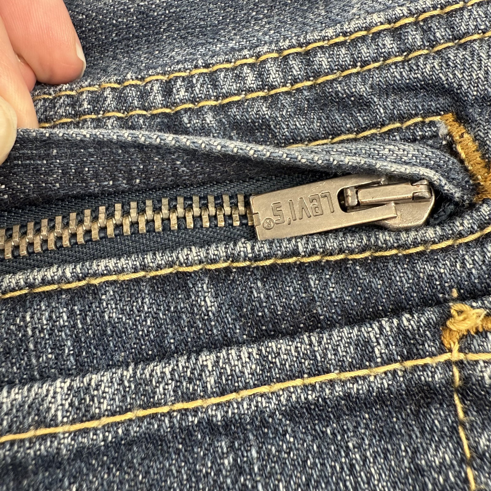 Vintage 2010 Levi’s 511 Skinny Jeans 30×30 Zipper Back Pocket Rare