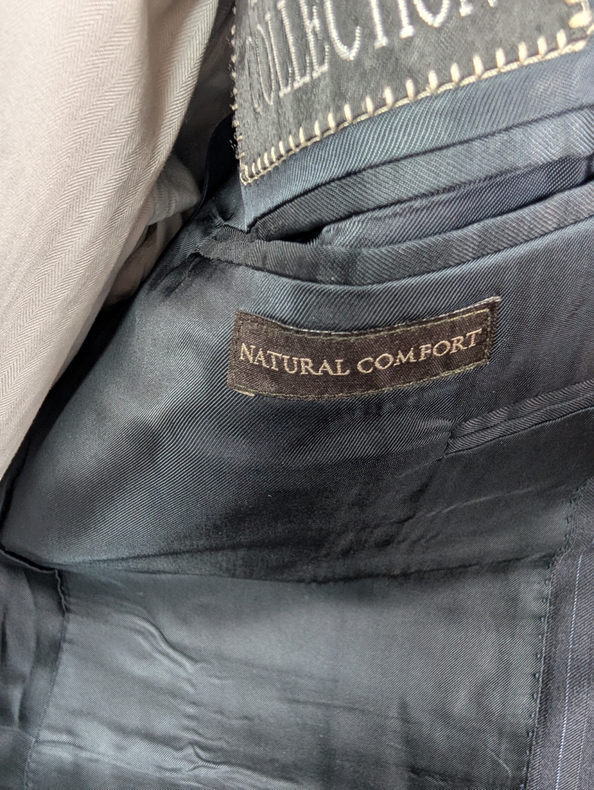 CANALI Suit Wool Navy Blue Stripe Dual Vent Jacket Pants Sz 52R IT 42R US Italy