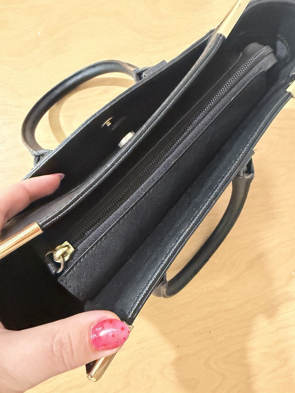 CALVIN KLEIN BLACK SAFFIANO LEATHER SATCHEL HANDBAG