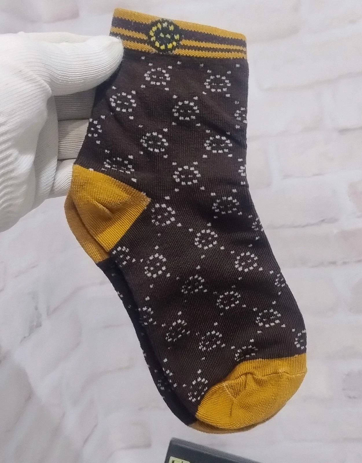 Unisex Designer Style Crew Socks 4 Pairs Set Colorful Pattern Cotton Blend