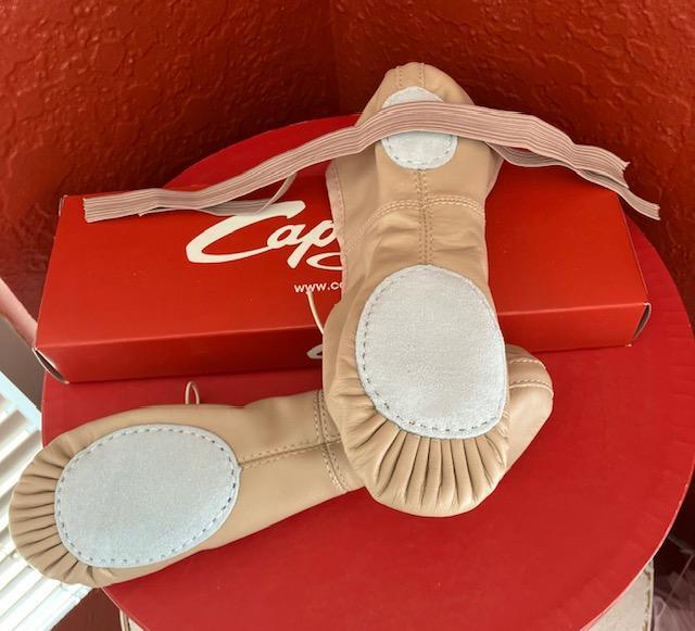 New NIB Capezio CG2002 Split Sole Pink Leather Ballet Dance Shoes