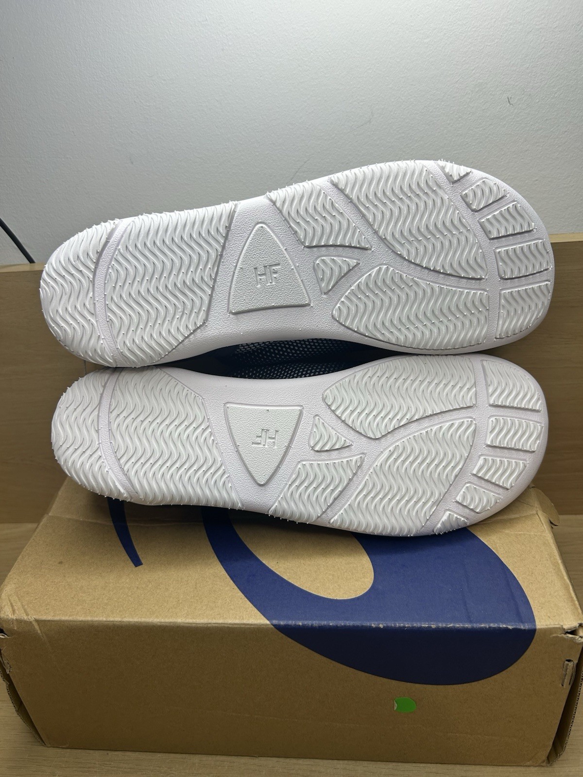 NWT Hike Footwear HF Stride Navy Barefoot Sneaker Unisex EU42 W11-11.5 M9-9.5