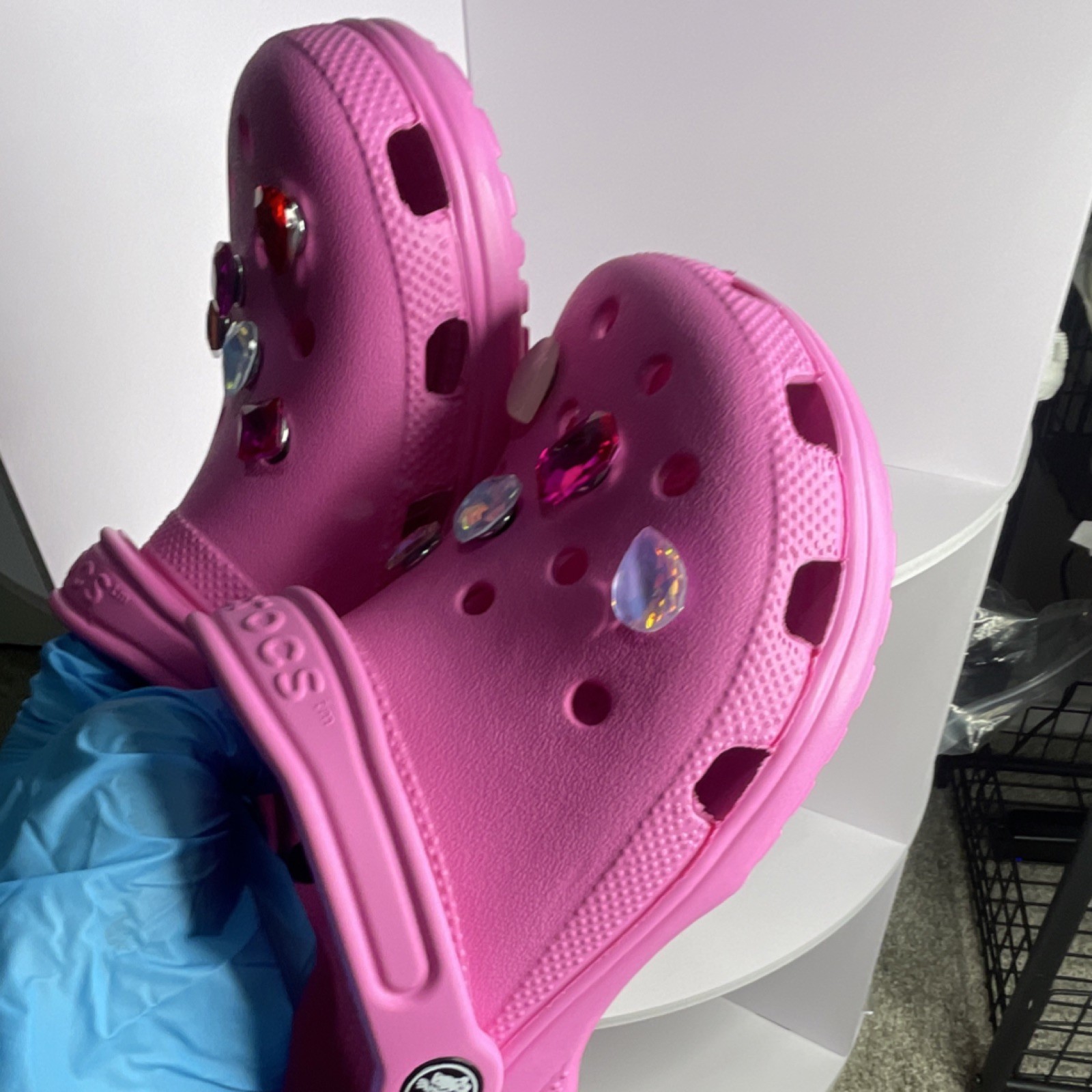 Crocs Classic Pink Clogs M4 W6 in size