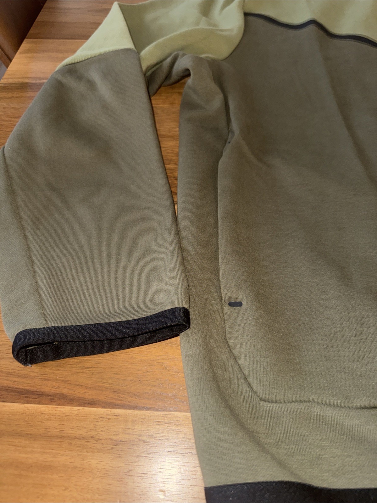 Authentic Nike Tech Fleece Full Zip Set Olive Green Men’s XXL Worn Once