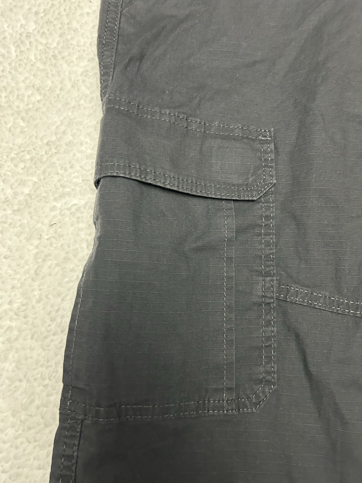 Wrangler Men’s 46 Cargo Shorts With Stretch Relaxed Fit Above Knee Dark Gray NEW