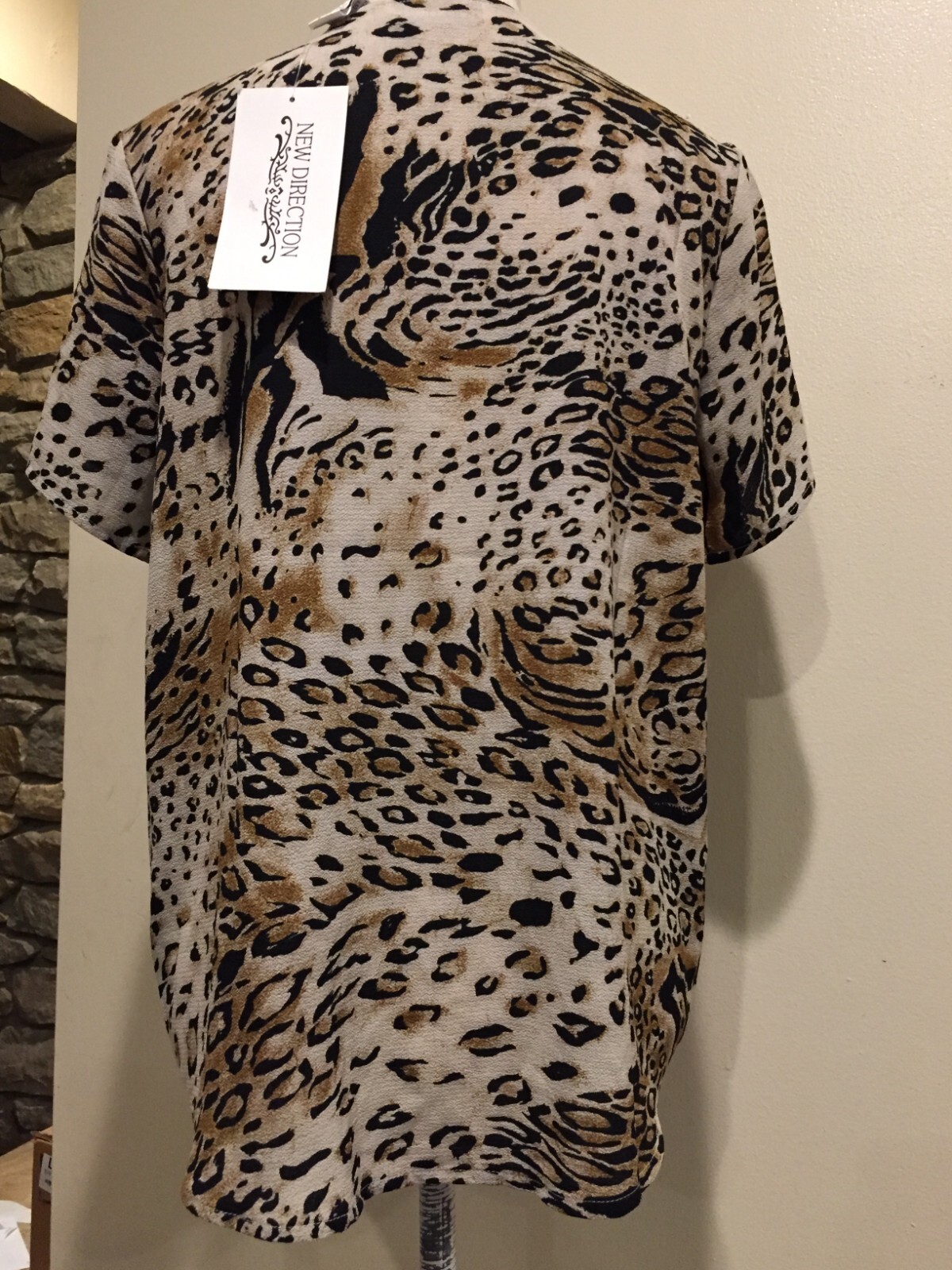 New Direction Animal Print Blouse, SZ 8, Pullover Top, V-neckline, NWT