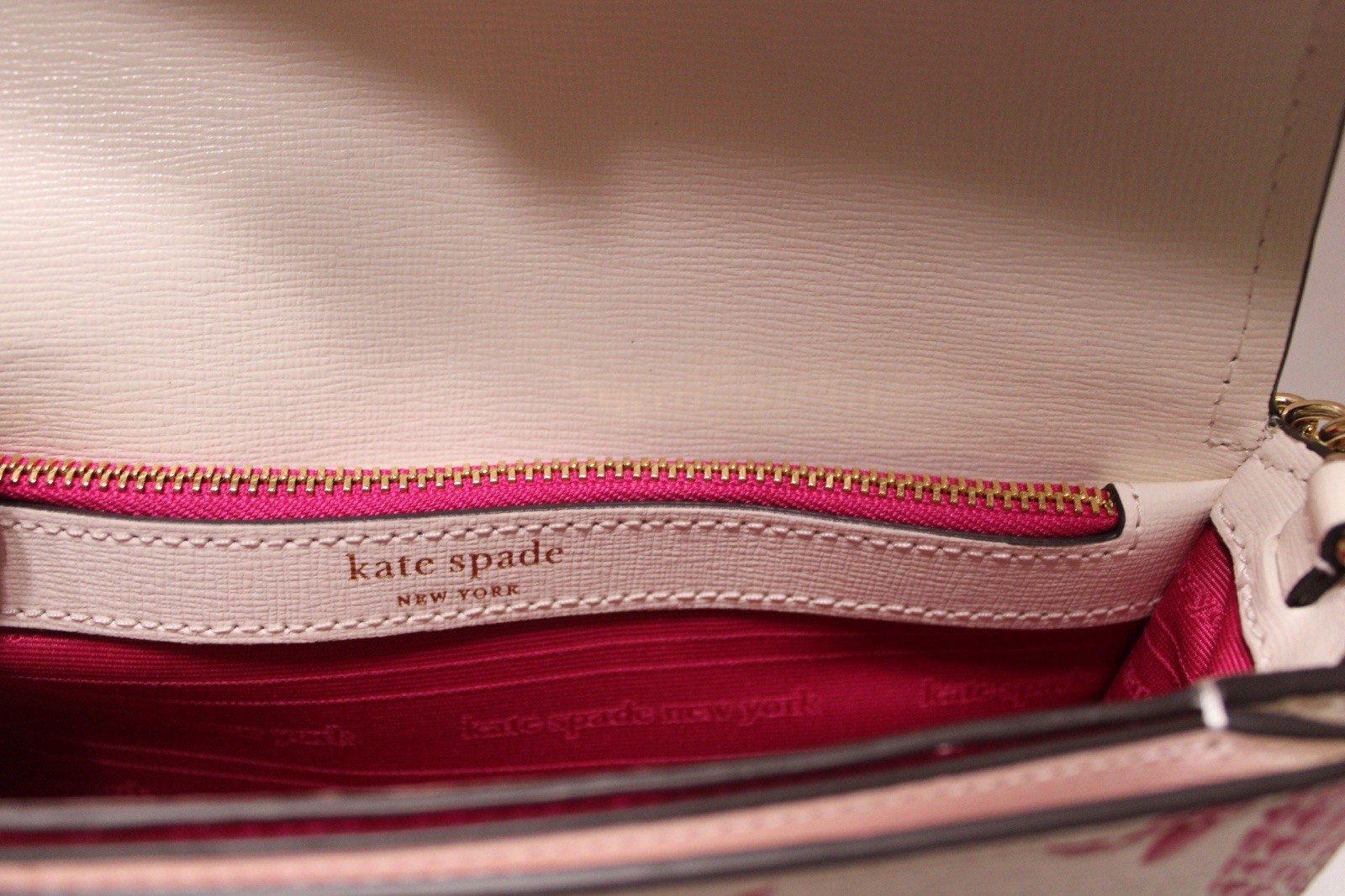 Kate Spade Morgan Pineapple Embossed Saffiano leather Small Wallet Crossbody