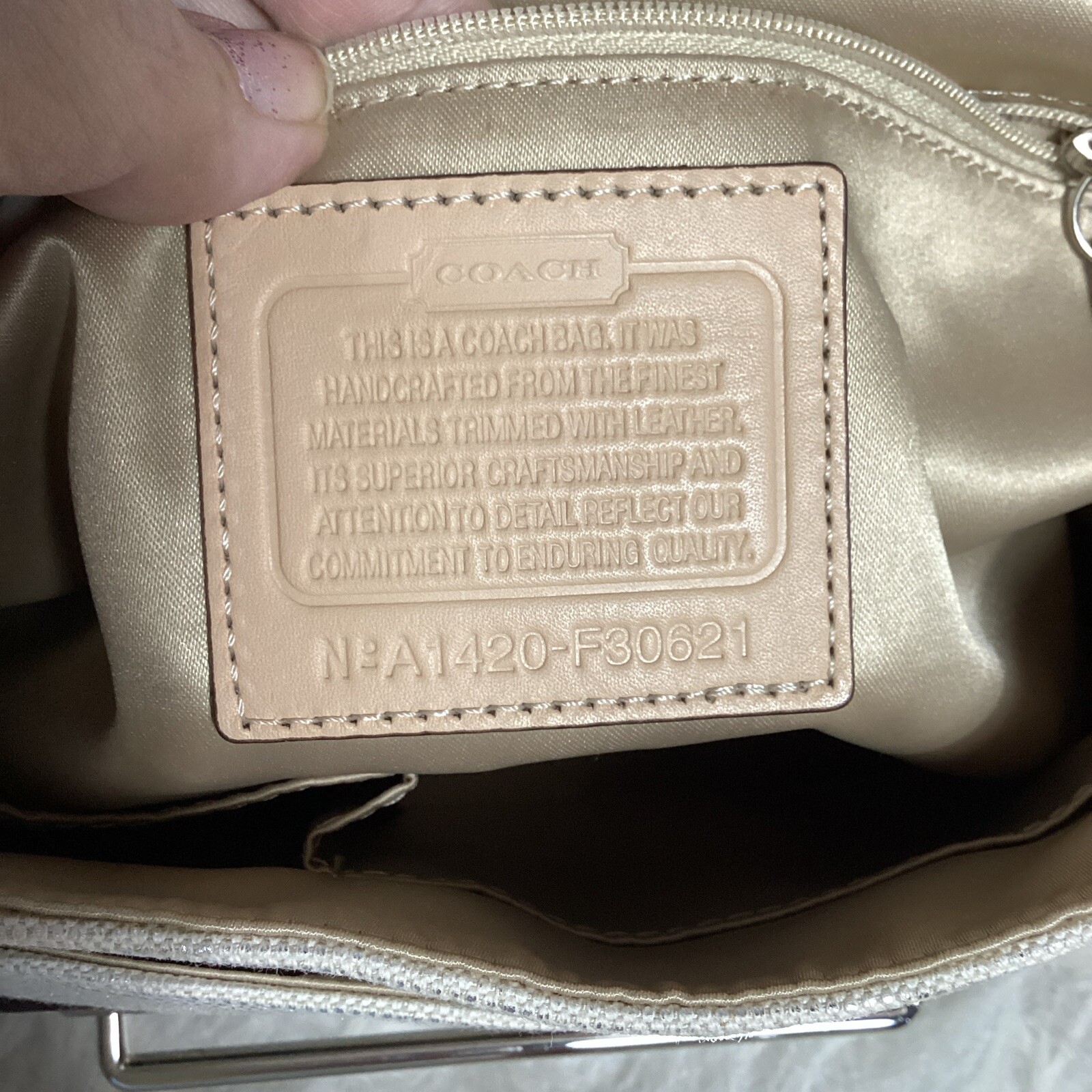 Beautiful Coach F30621 Taylor Foiled Flap Shoulder Bag Super EUC 98