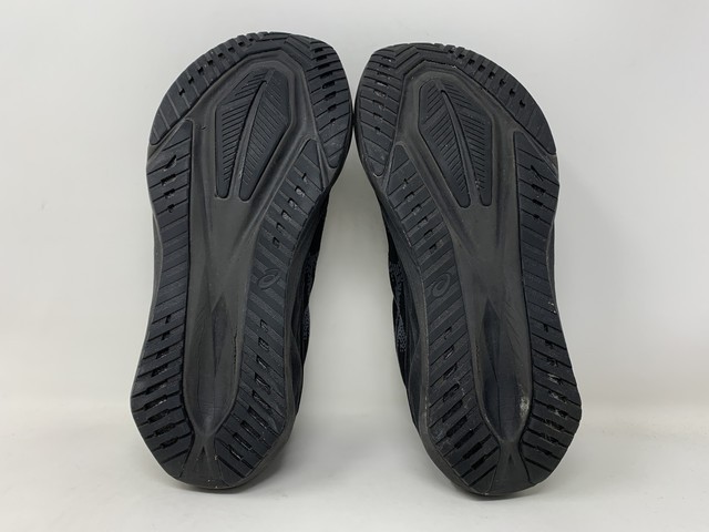 Men’s Asics Novablast 5, Black/Carrier Grey, 8.5 D Medium US