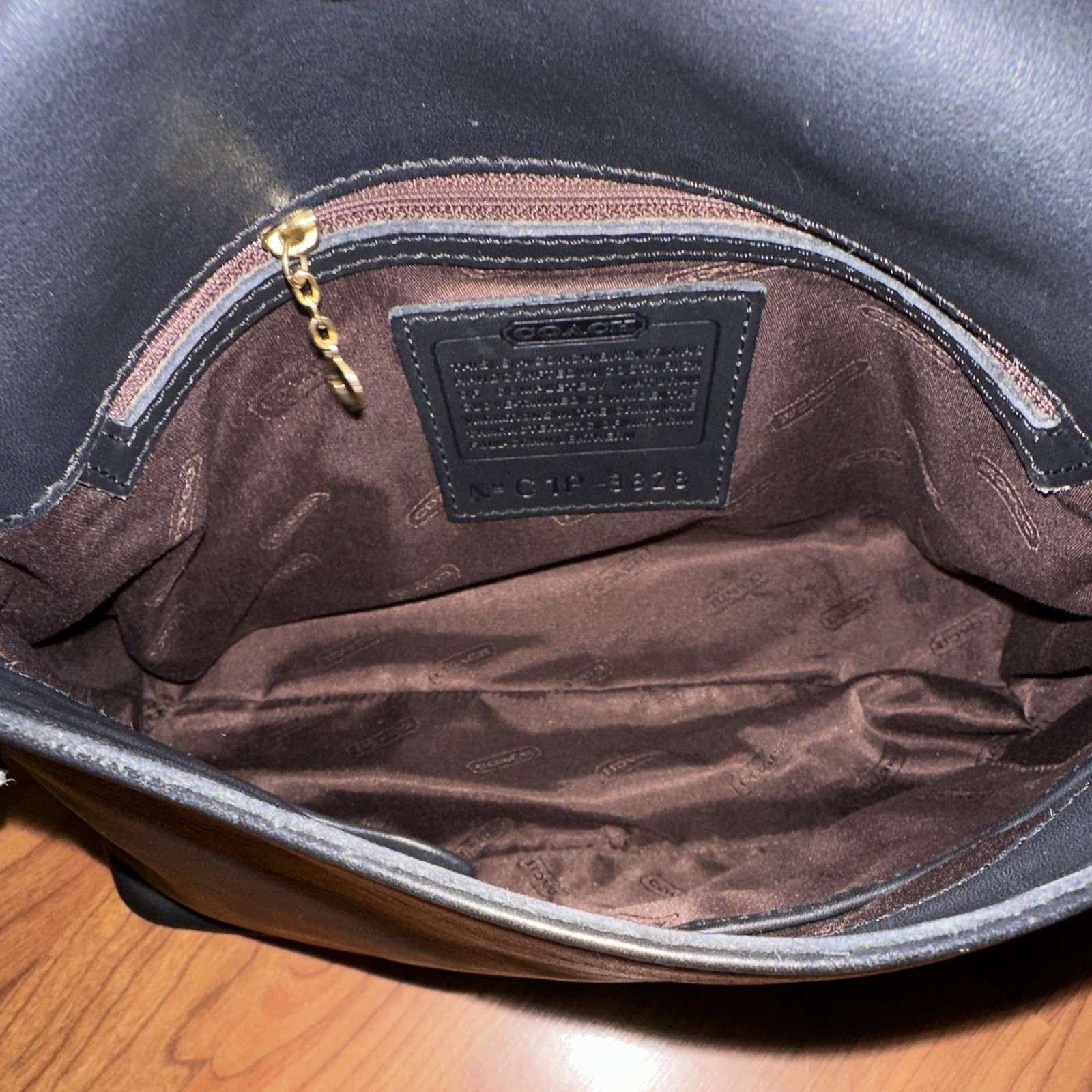 Coach Black Medium Shoulder Bag, Magnetic Flap & Zip, Gold Hardware, Lined