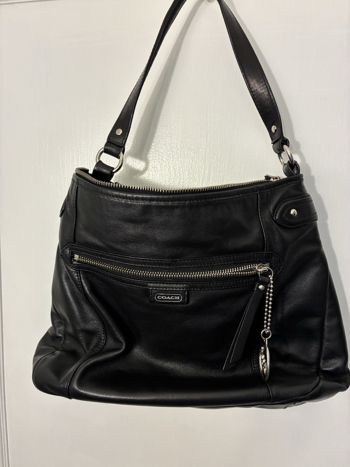 Coach Medium Black Leather Shoulder Bag Purse W/Silver Hardware & Hangtag