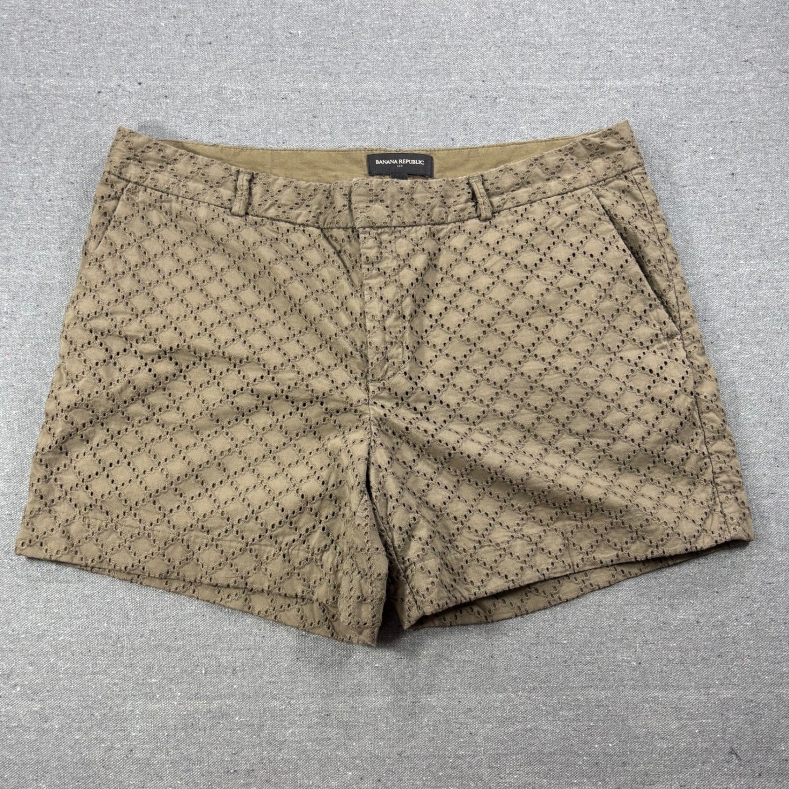 Banana Republic Eyelet Embroidered Shorts Womens 12 Olive Green Cotton Boho Cute