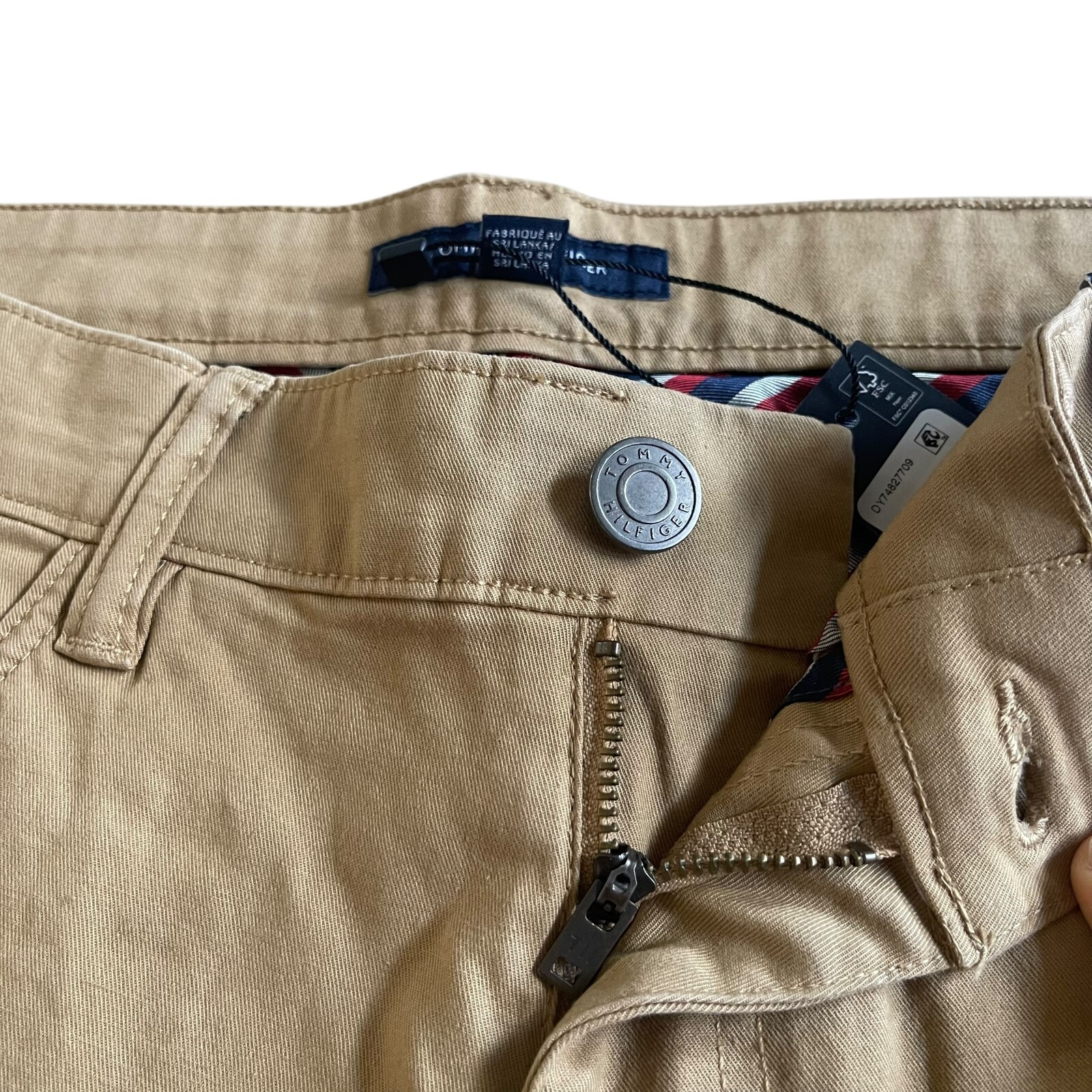 Tommy Hilfiger THFLEX Men’s Regular Fit Straight Leg Stretch Twill Chino Pants