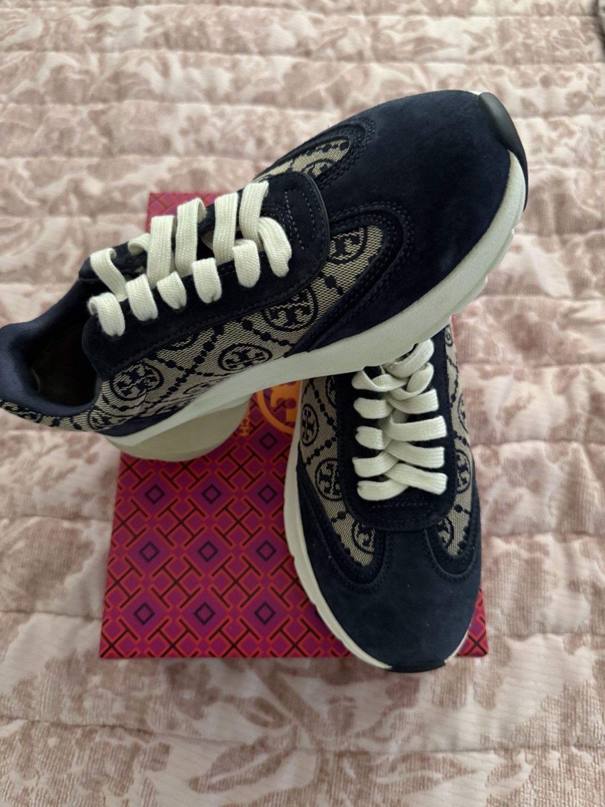 Tory Burch T Monogram Good Luck Trainer Women’s Low Top Lace-Up Navy 87331