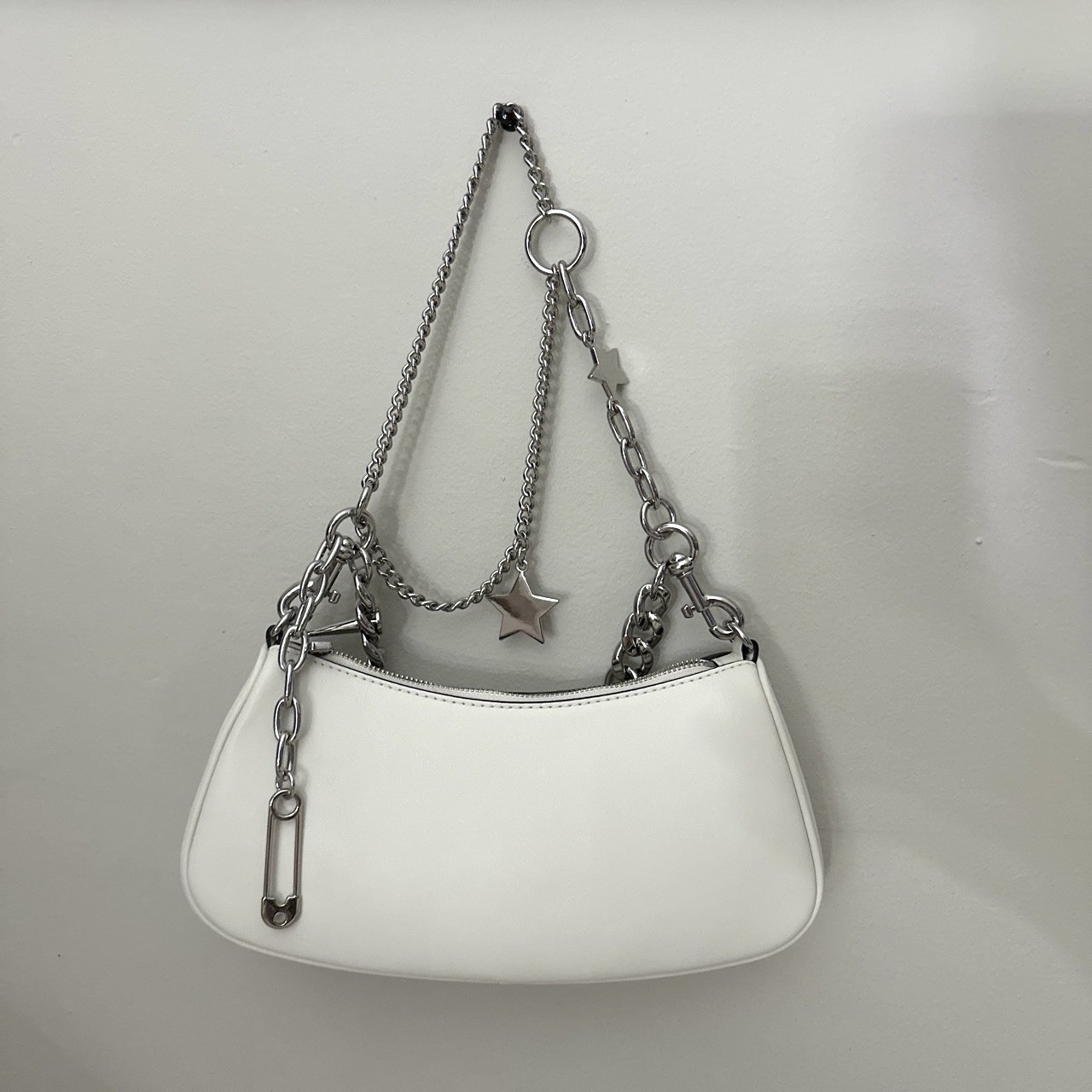 Marc Jacobs White The Star Charm Shoulder Bag Zip Closure Silver Chain Strap