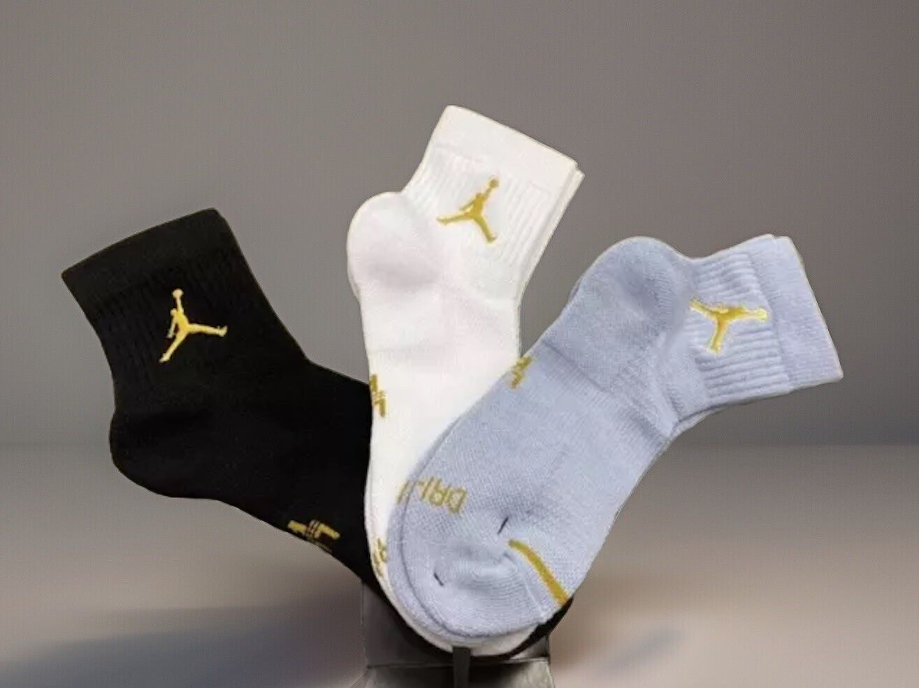3 Pairs Gold Air Jordan DRI-FIT EVERYDAY MAX Ankle Socks Men’s Size L