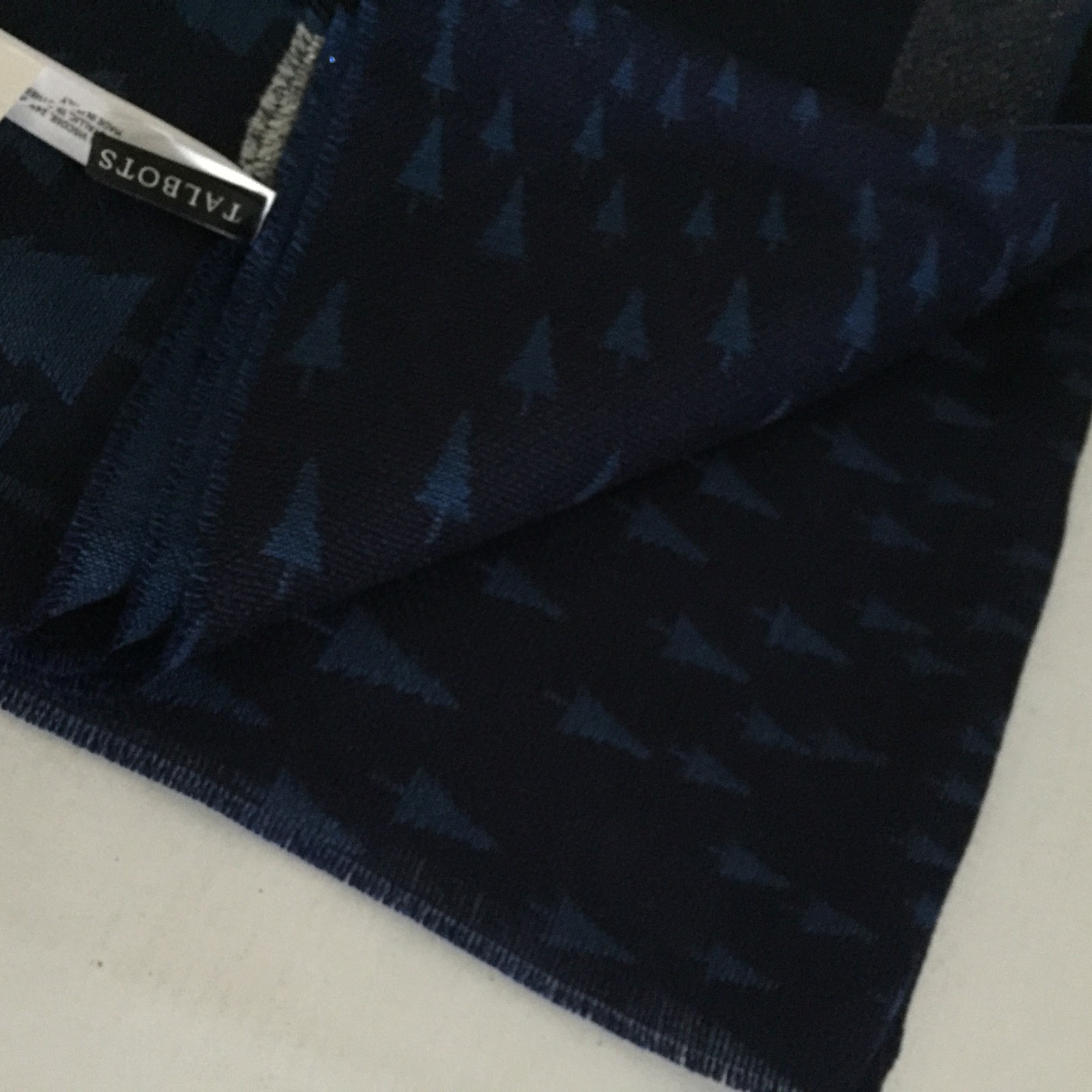 Talbots large gorgeous wool blend Scarf/Shawl size 76″ x 20″ Made in Italy New!