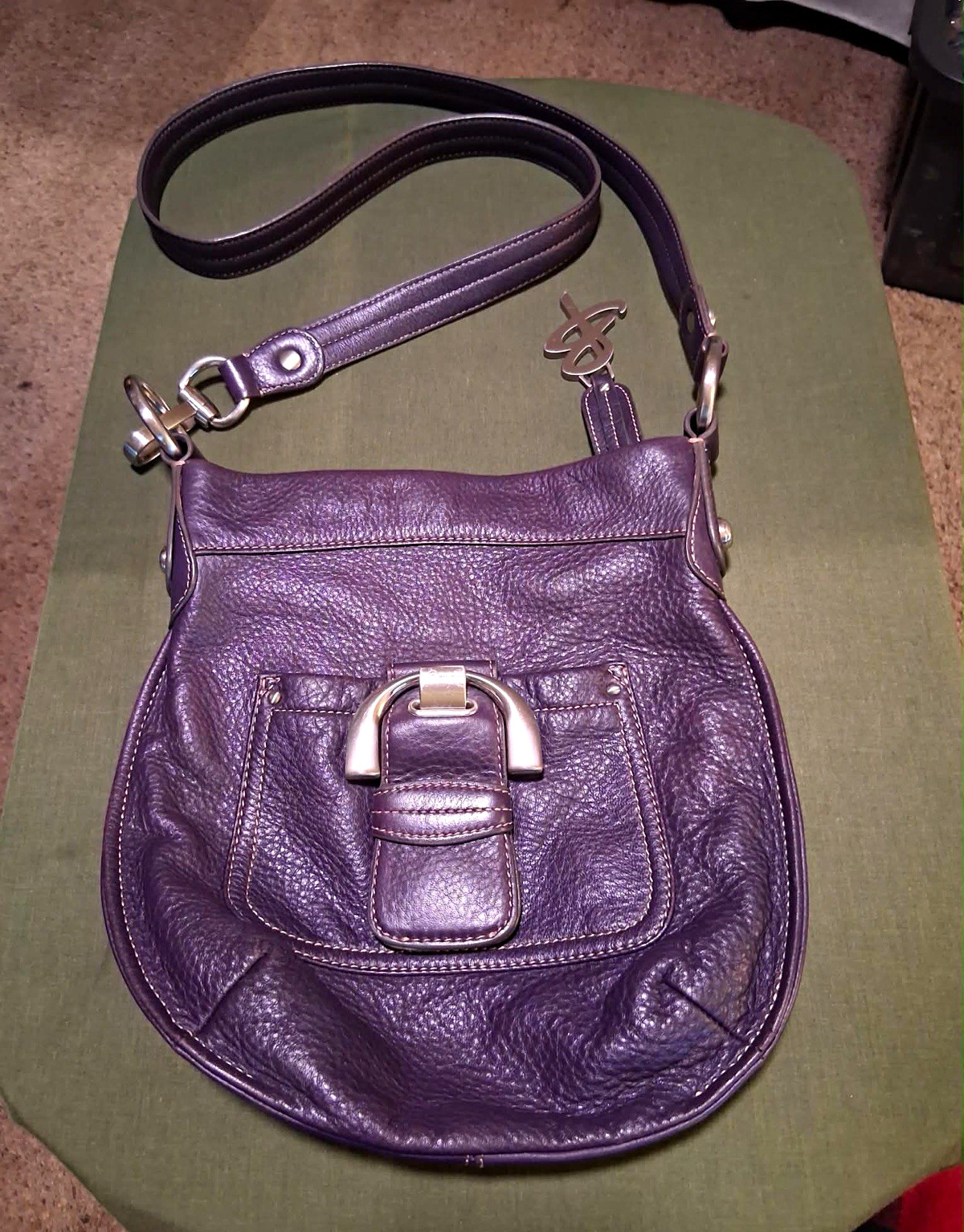 B. Makowsky Purple Soft Pebbled Leather Crossbody Animal Lining w Charm Silver
