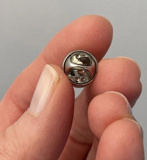 New Faux Button For Frank & Eileen Top- Tack Pin – Solves Low Cut Of Button Down