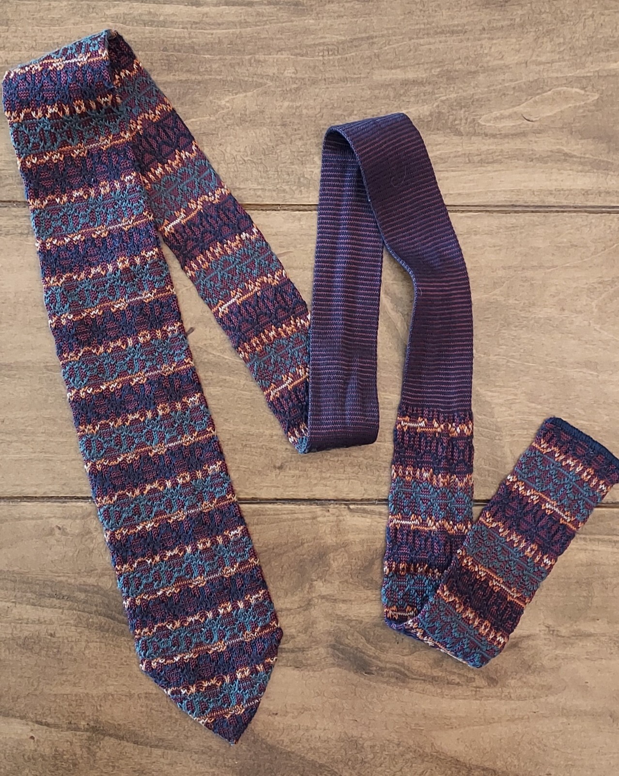 Vtg Rooster Pointed Knit Stripe Tie Texture Burgundy Purple Teal Orange 54×3 1/8