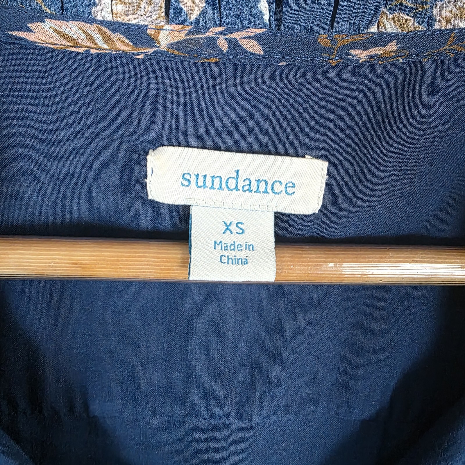 Sundance 100% Silk Blouse XS Blue Floral Boho Peasant Prairie Cottage Top Tunic