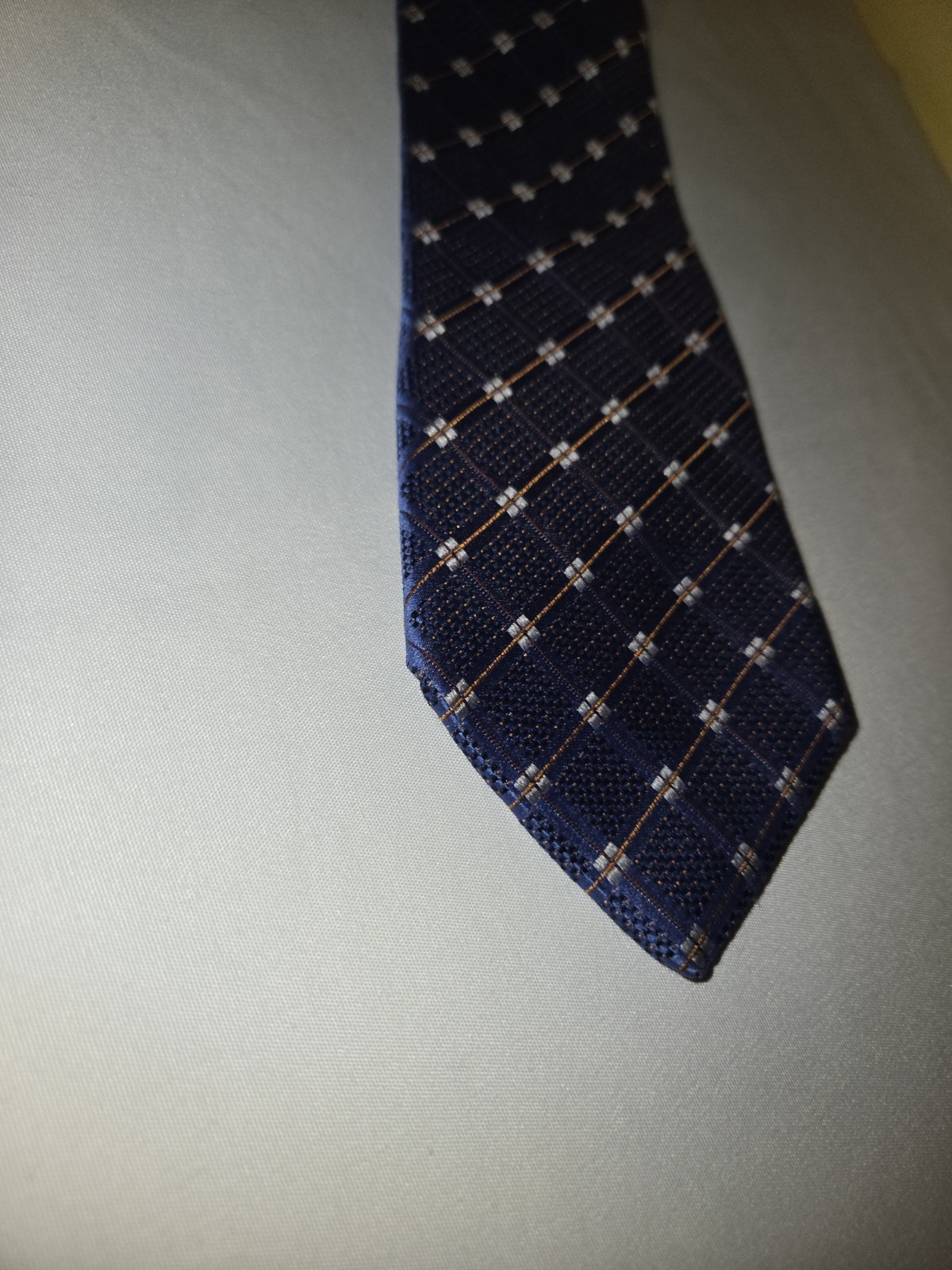 Robert Graham Men’s Blue Plaids & Checks Pattern Pointed Necktie Tie
