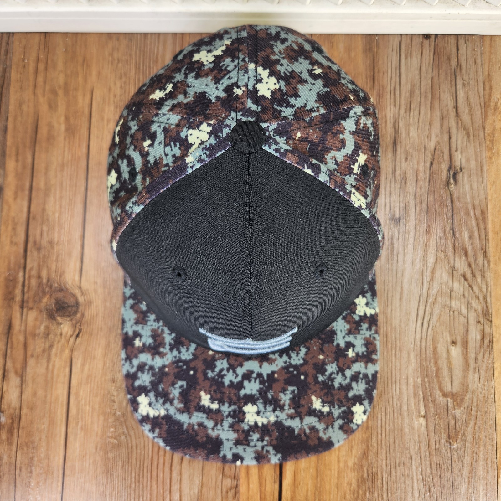 Cobra Puma Golf Digi Camo Flexfit 110 Snapback Hat Cap Black Brown Adjustable