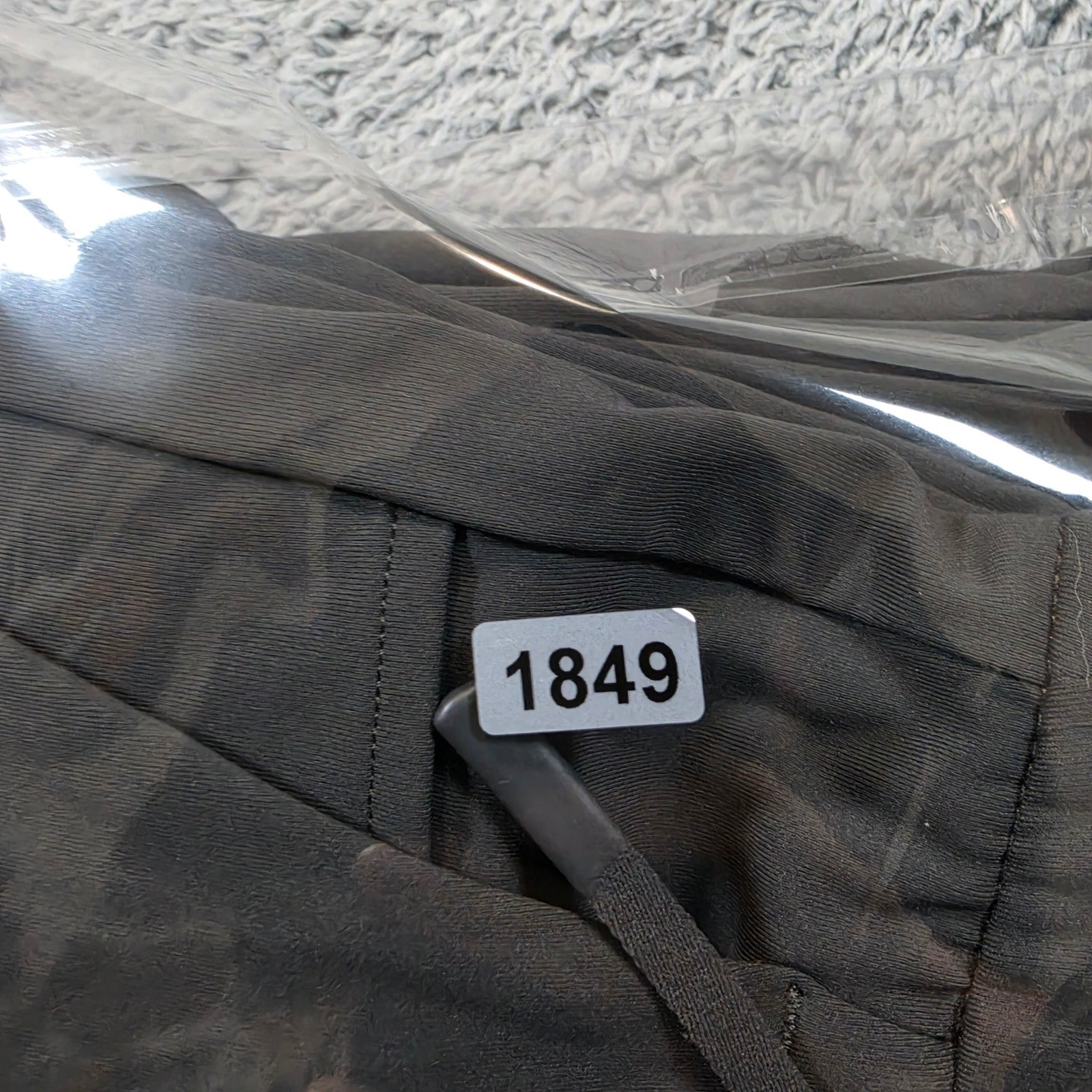 Lululemon Daydrift Classic-Fit Trousers Mens Large Graphite Grey Stretch Pants