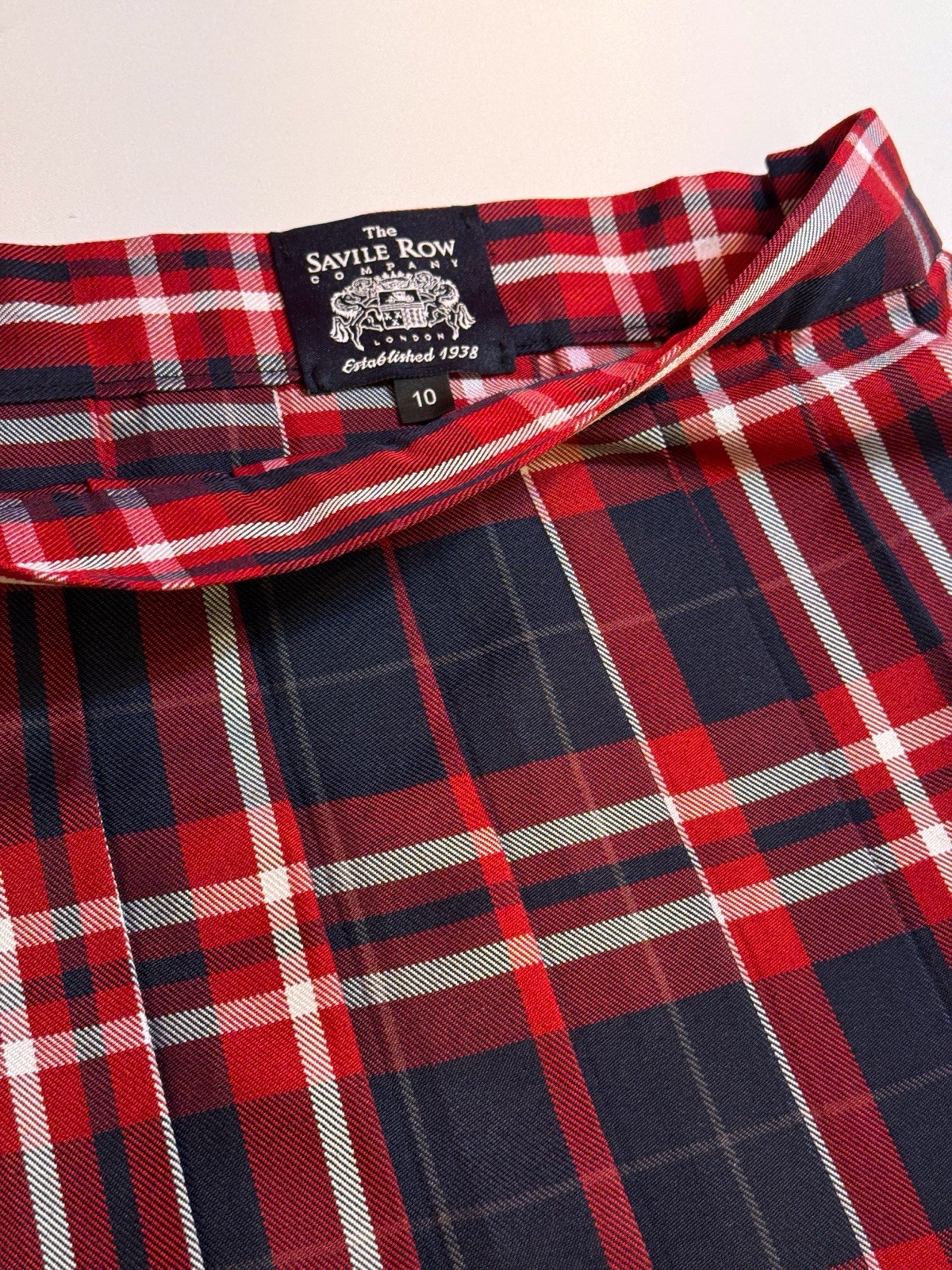 Sz 10 Large ❤️❤️ The Row Women’s Plaid Red Short Skirt Waist 32” Length 16.5”