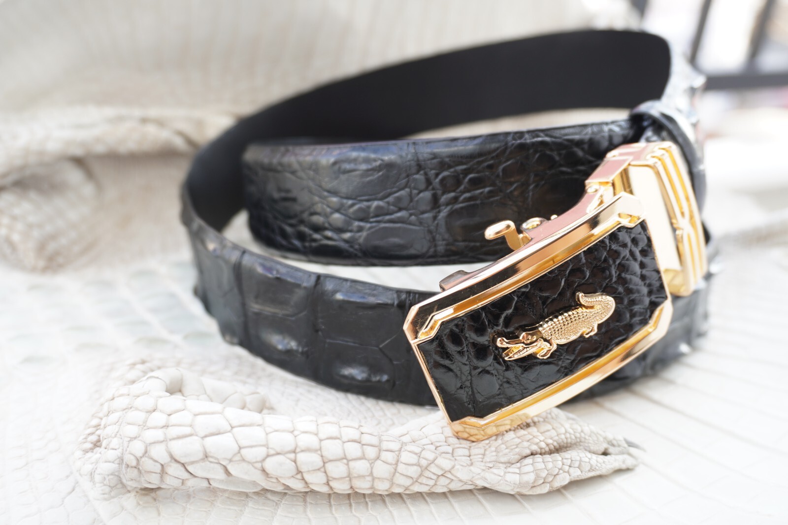 W 1.5 inch – Black Genuine CROCODILE Hornback LEATHER Skin Men’s Belt