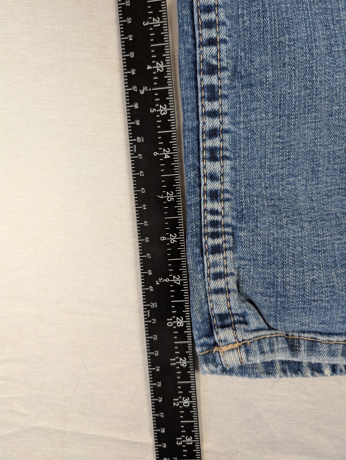 BKE Jake Straight Jeans Men’s 34X32 Medium Wash Distressed Heavy Whiskered