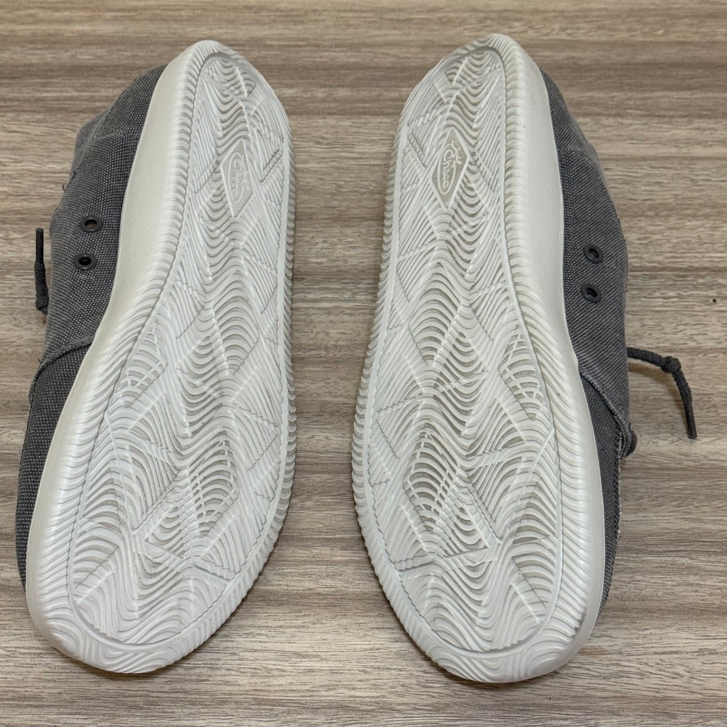 Chaco Sneakers Men 9 Gray Chillos Canvas Slip On Boat Shoes Luvseat Casual