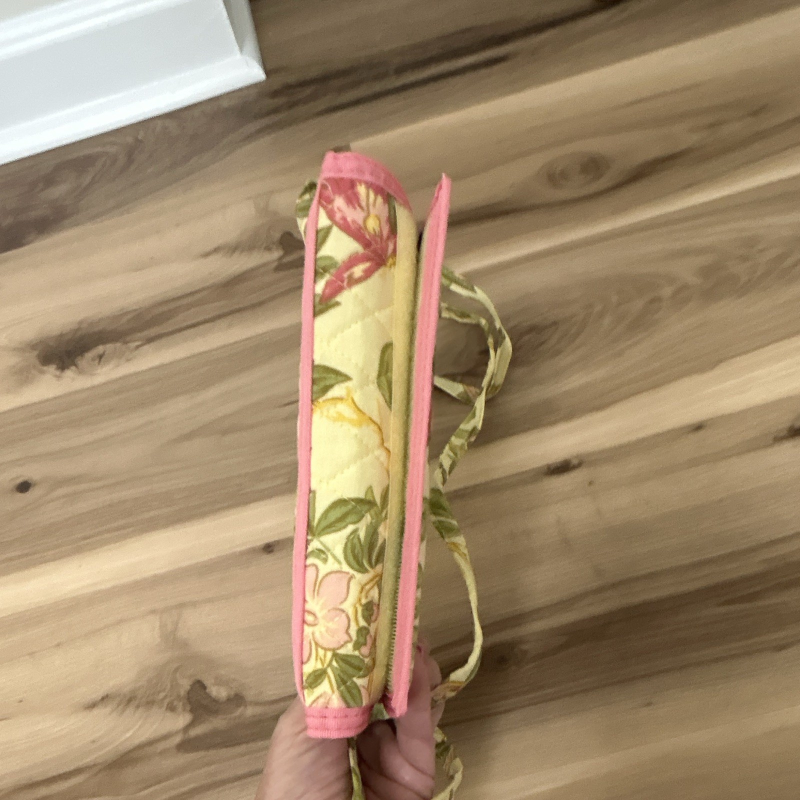 Aprile Cornaz Floral Wallet Organizer w/ Strap, Zipper, Folding, Pink Trim