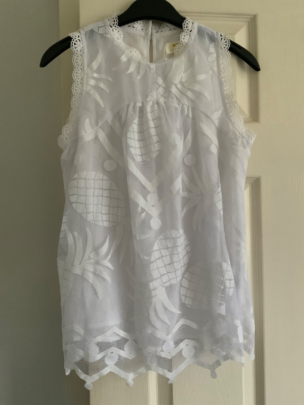 MAEVE ANTHROPOLOGIE White Sleeveless Mesh pretty lace blouse size 6 vgc lined