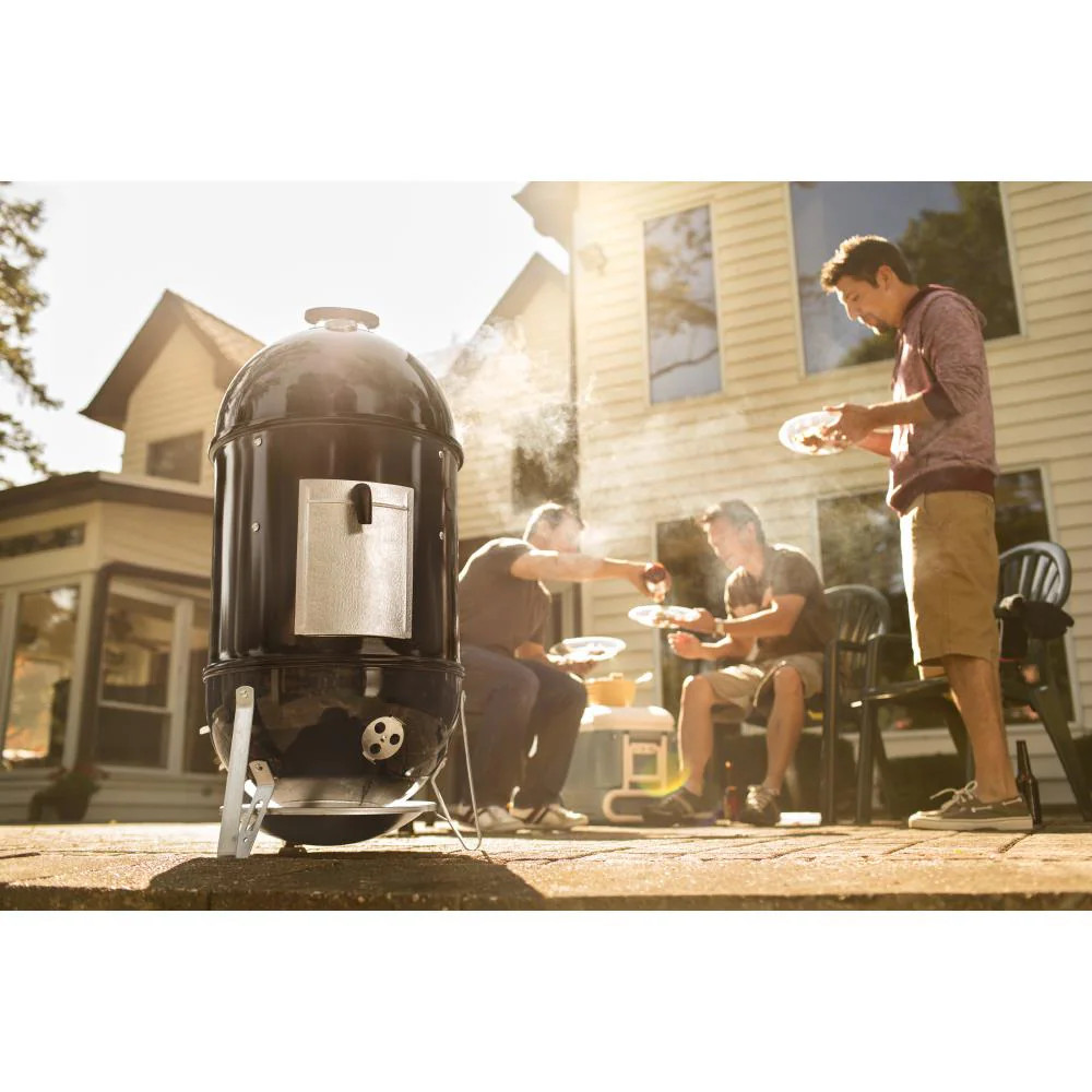 Weber 18-in Smokey Mountain Cooker 481-Sq. in Black Porcelain-Enamel Vert|119158