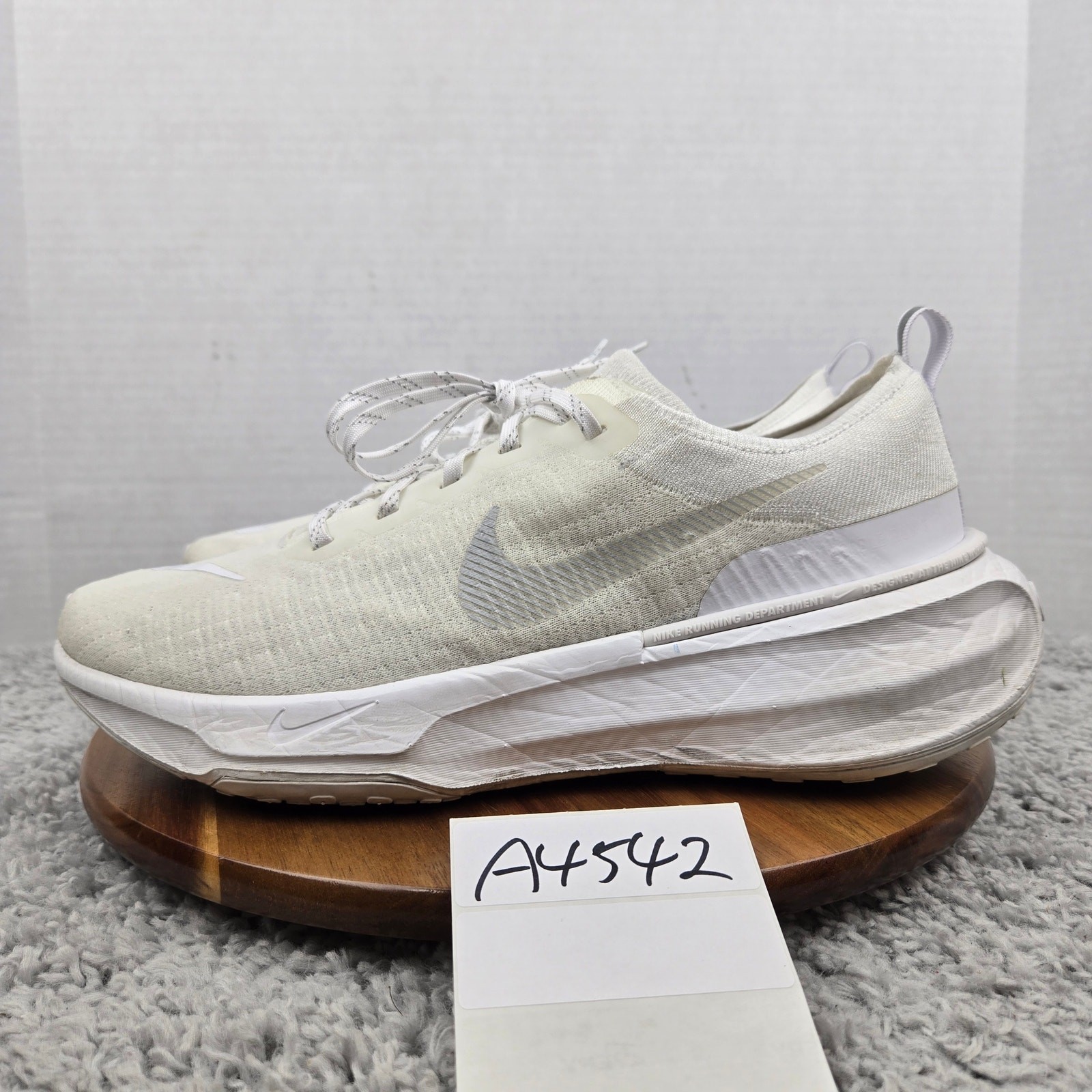 Nike Men 13 ZoomX Invincible Run 3 White Photon Dust Gym Running Shoe DR2615-103