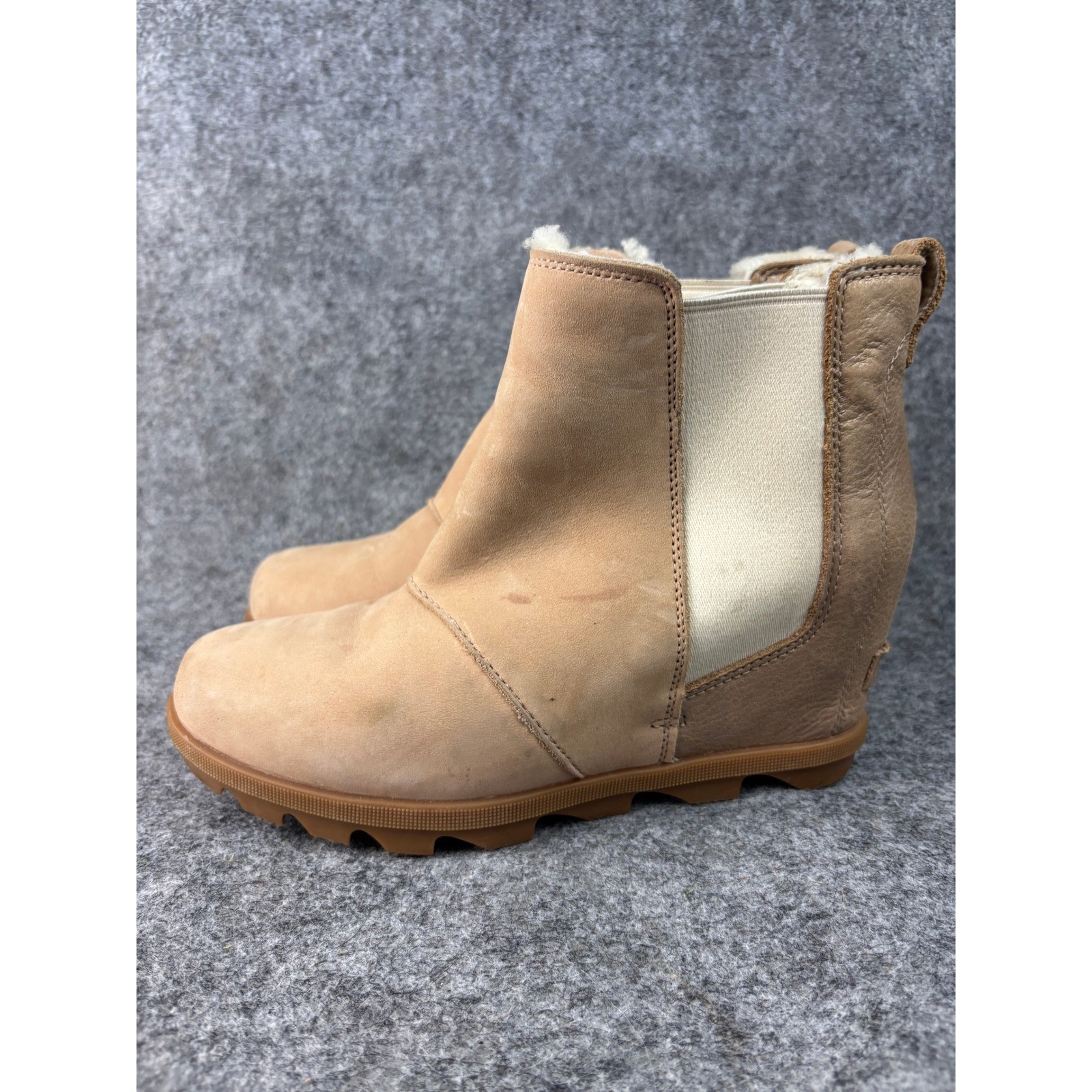 Sorel Joan of Arctic Wedge II Chelsea Boots Womens 9 Metallic Shearling Lining