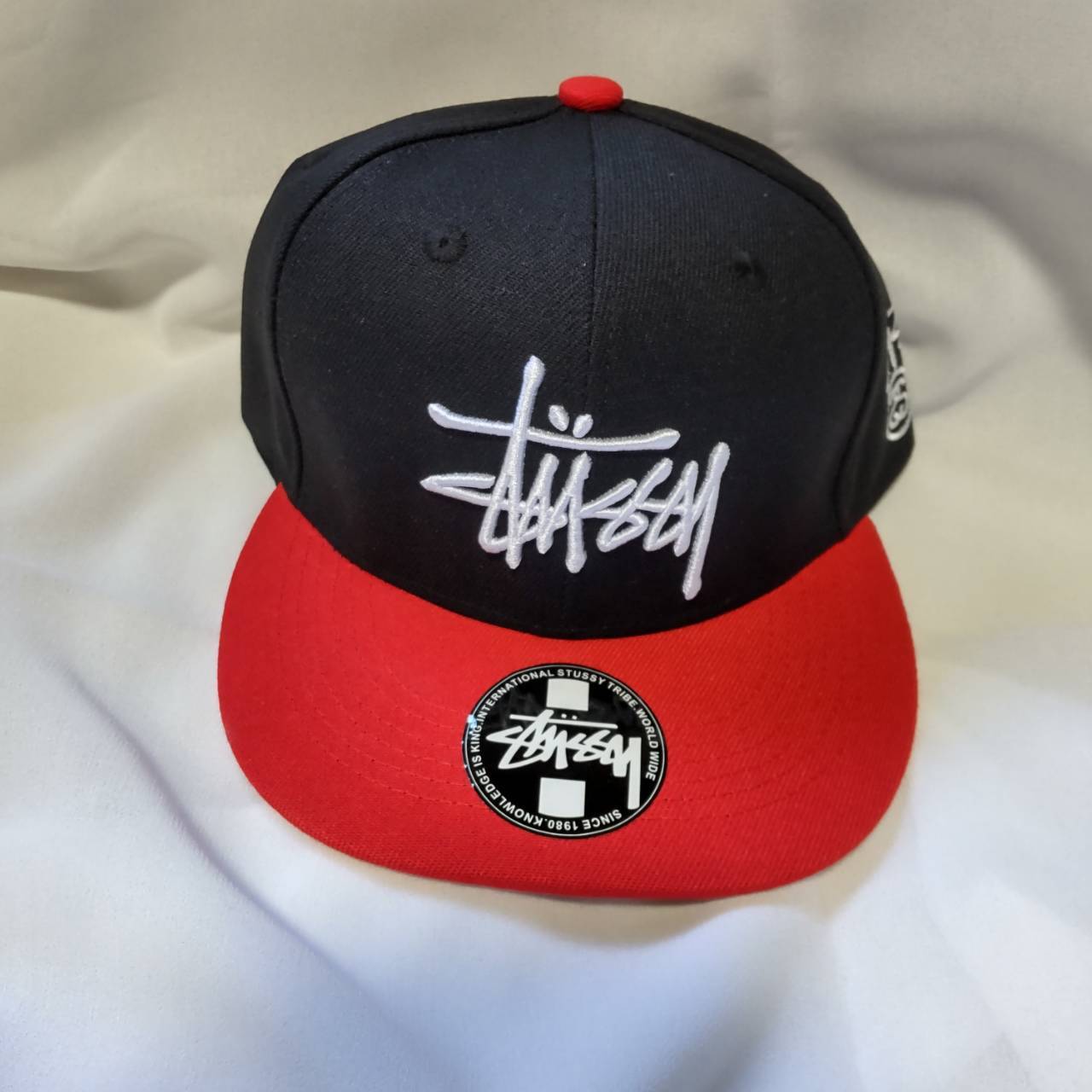 check description chose color STUSSY Snapback Cap Hat black Gray White Red acs