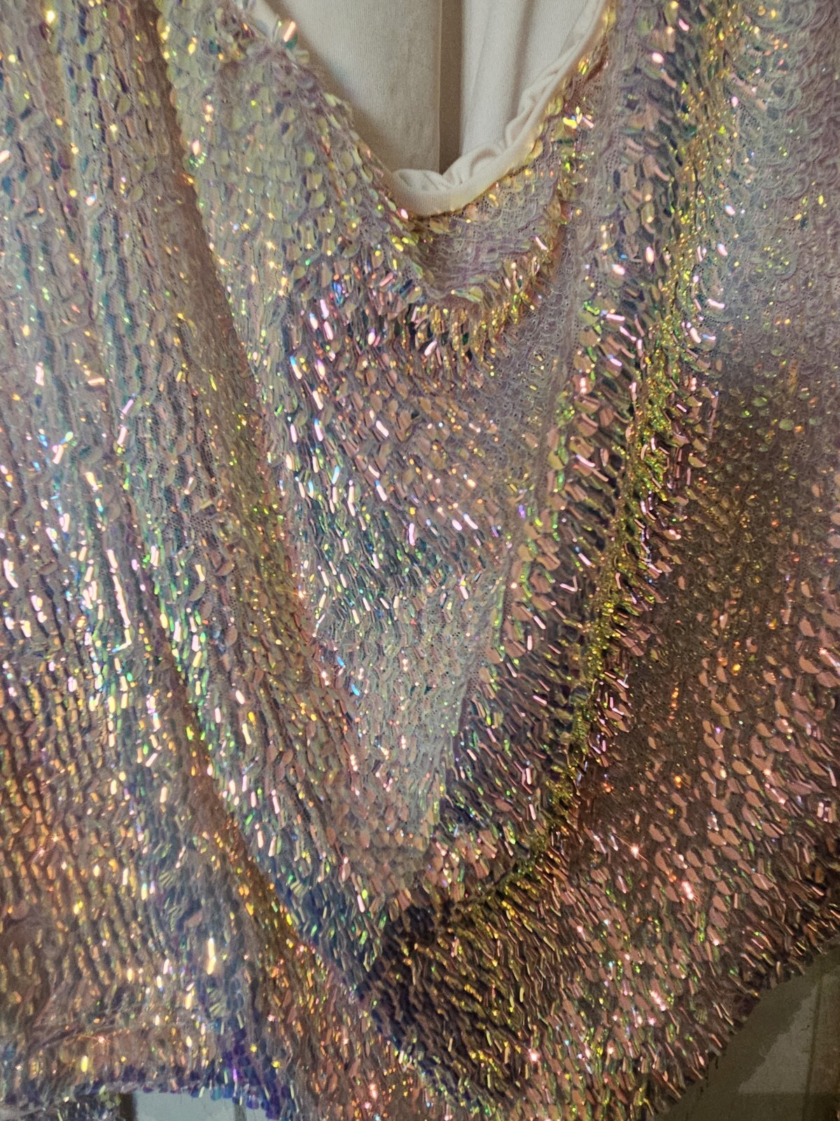 ASTR The Label Iridescent Pink Sequin Mock Neck Open Back Blouse Sz Large NWT