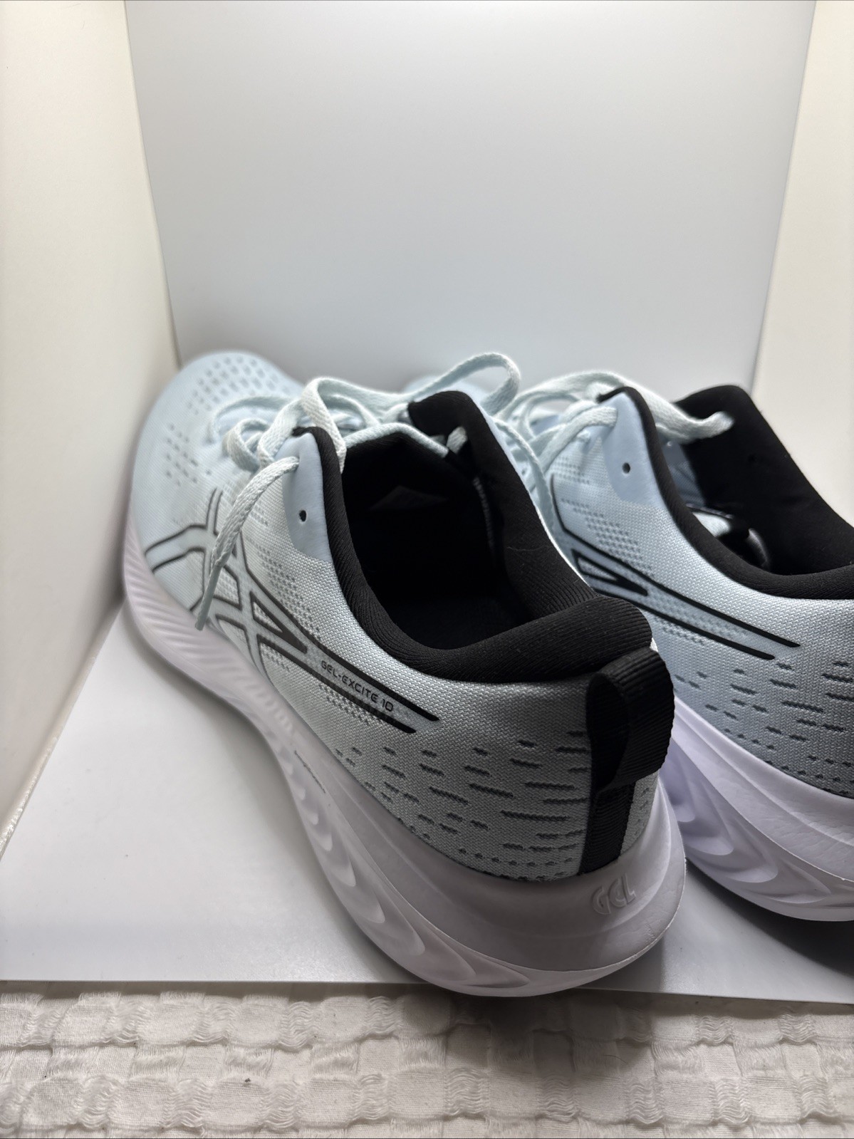 NIB MEN’S ASICS GEL EXCITE 10 COOL GREY/BLACK RUNNING SHOE SNEAKERS 10.5