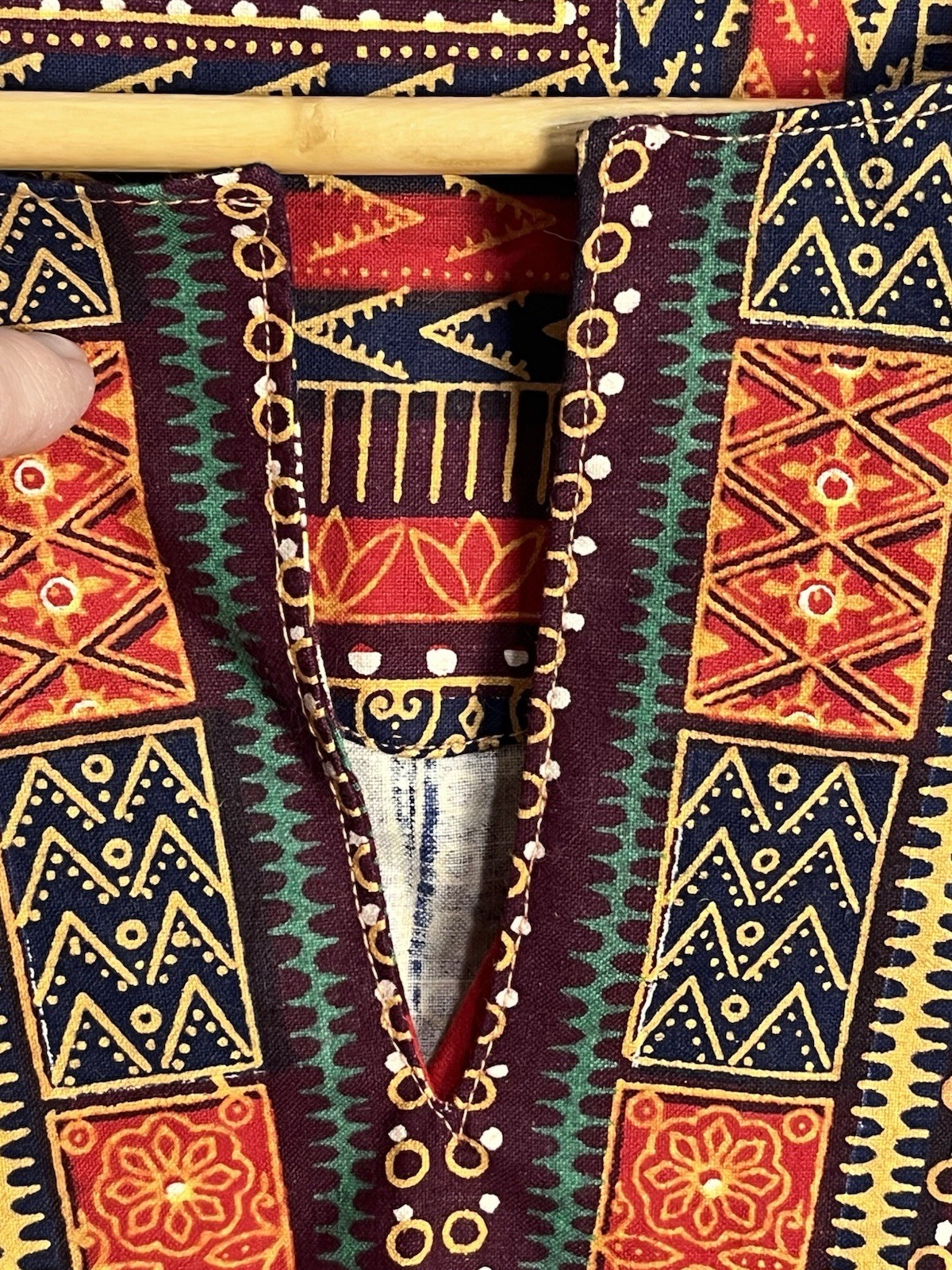 Kaiser VintageAfrican Dashiki Top. Multi Color Medium. Short Sleeve. 100% Cotton