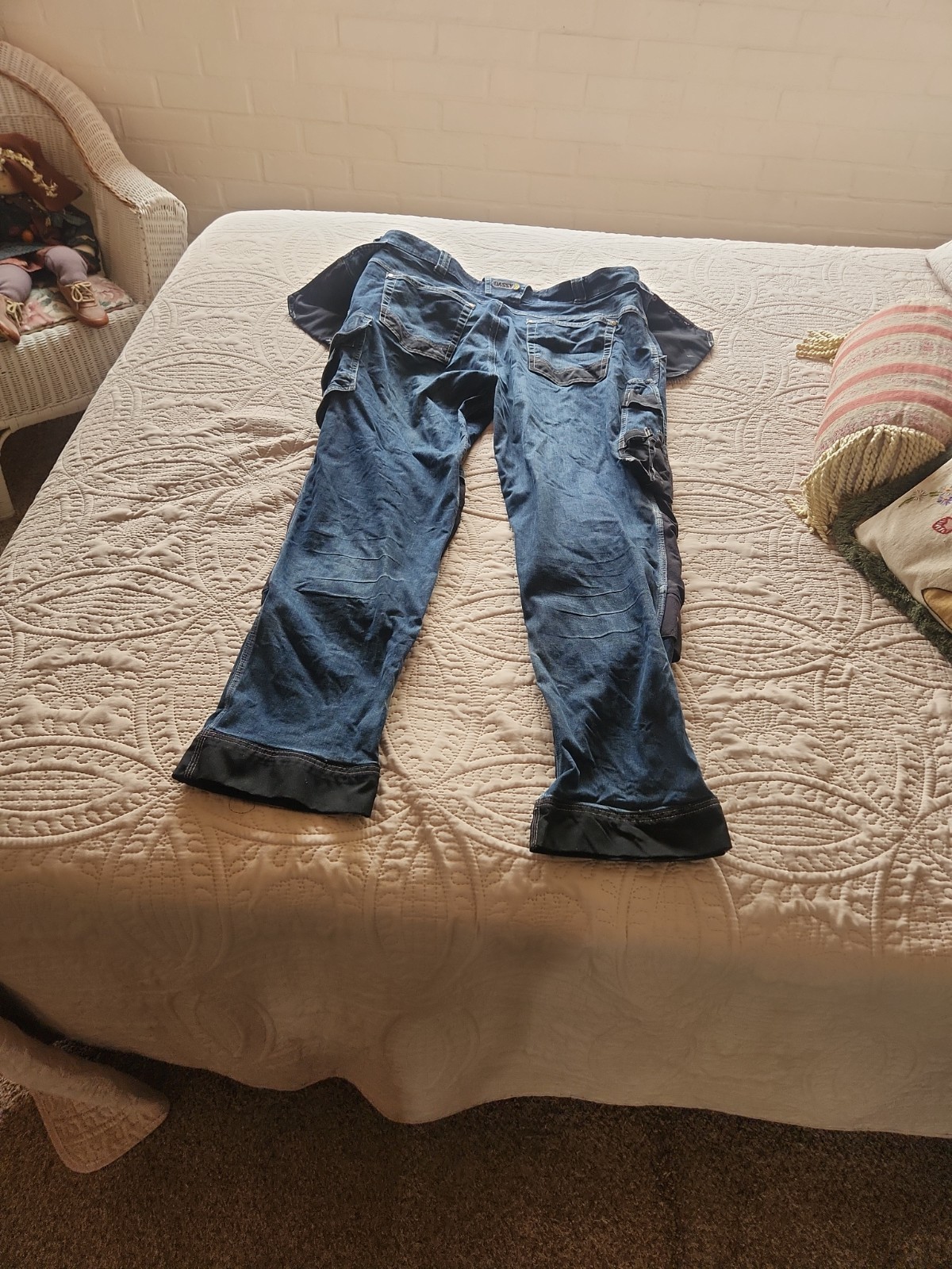 DASSY EUROPE CRATOS MELBOURNE MENS CAT II BLUE DENIM WORK PANTS SZ 44 DISTRESSED