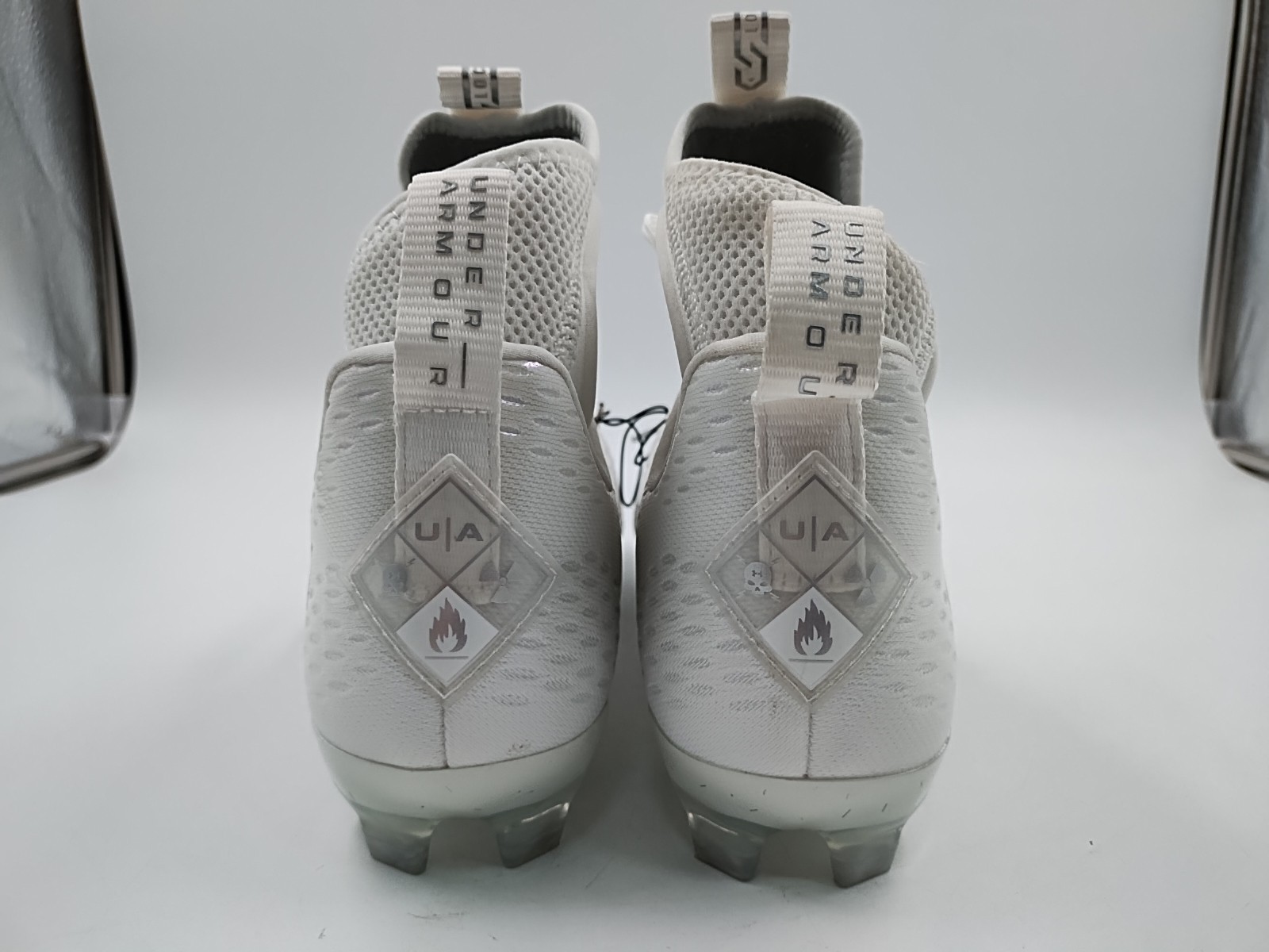Under Armour Spotlight Lux MC 2.0 Football Cleats Sz 10.5 White NEW (#H2-G2)