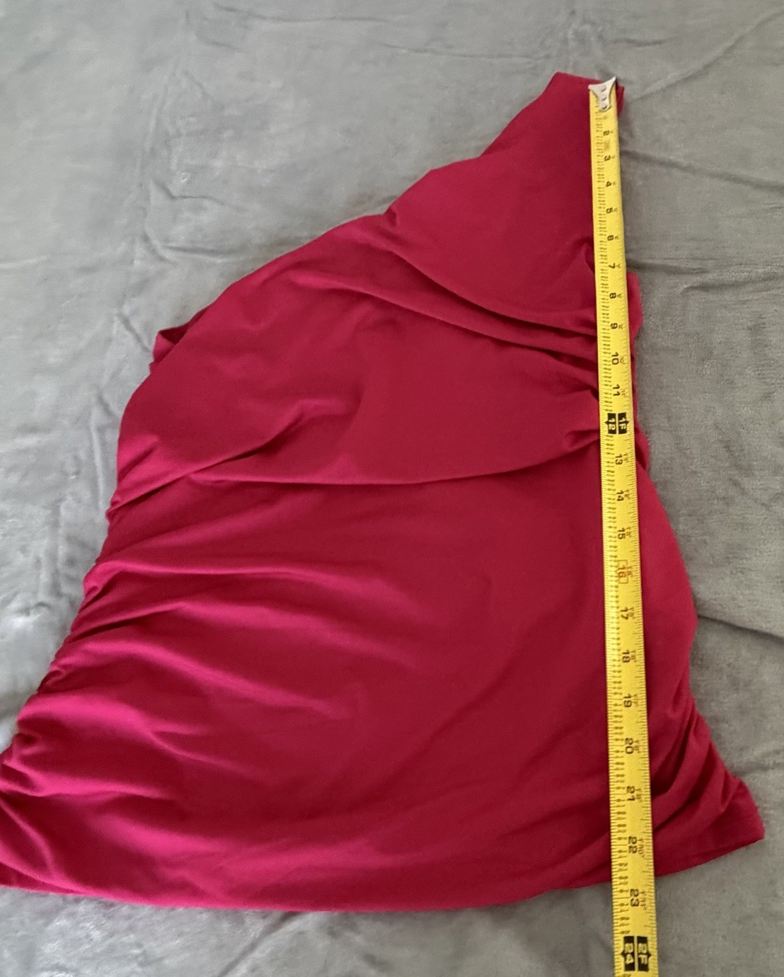 Sofia Jeans by Sophia Vergara Women’s Plus Red One Shoulder Ruched Top, XXL 20