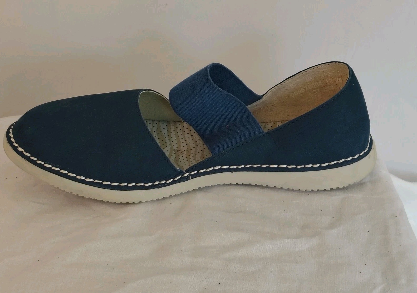 Softinos FLY LONDON Teja Mary Jane Navy Nubuck Leather Flats EU 40 / US 9-9.5