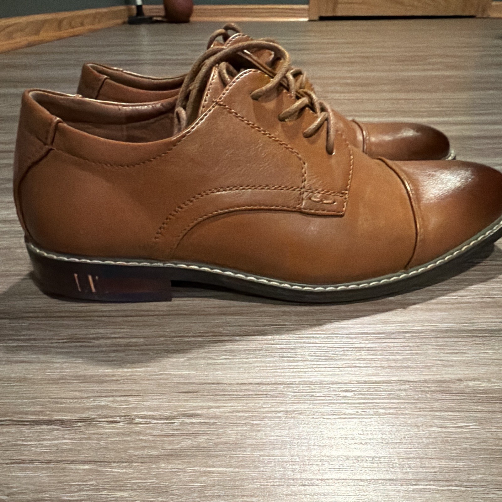 Men’s Brown Cap Toe Oxford Dress Shoes Round Toe Lace-Up Synthetic Upper Size 8