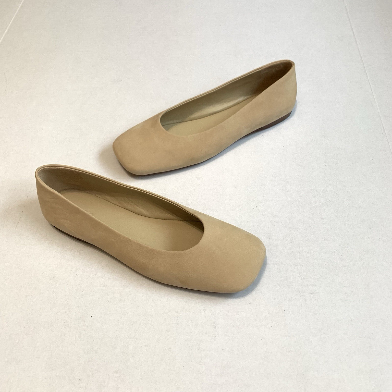 VINCE Leah Beige Suede Square Toe Flats Women’s Size 8
