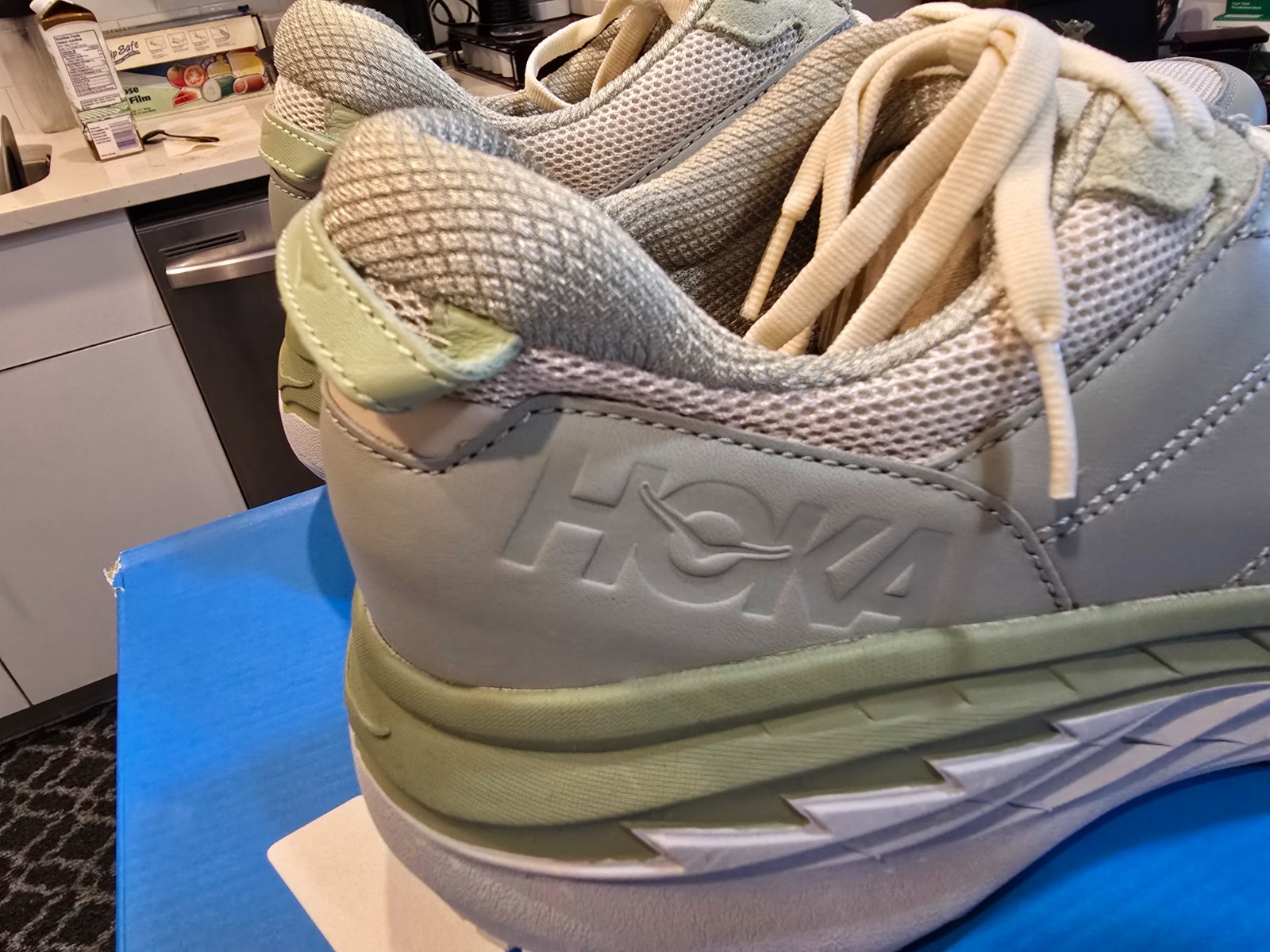 Hoka Bondi L Barley Oat Milk 1110538-BYT Men’s Size 11 US Running Comfort Shoes