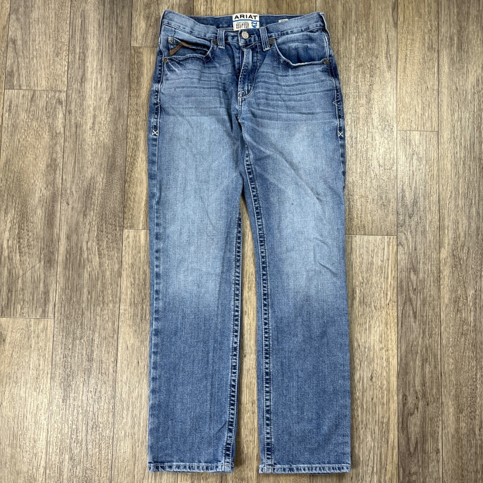 Ariat M2 Mens Relaxed Bootcut Jeans 32×34 Medium Wash Blue Denim Cowboy Workwear
